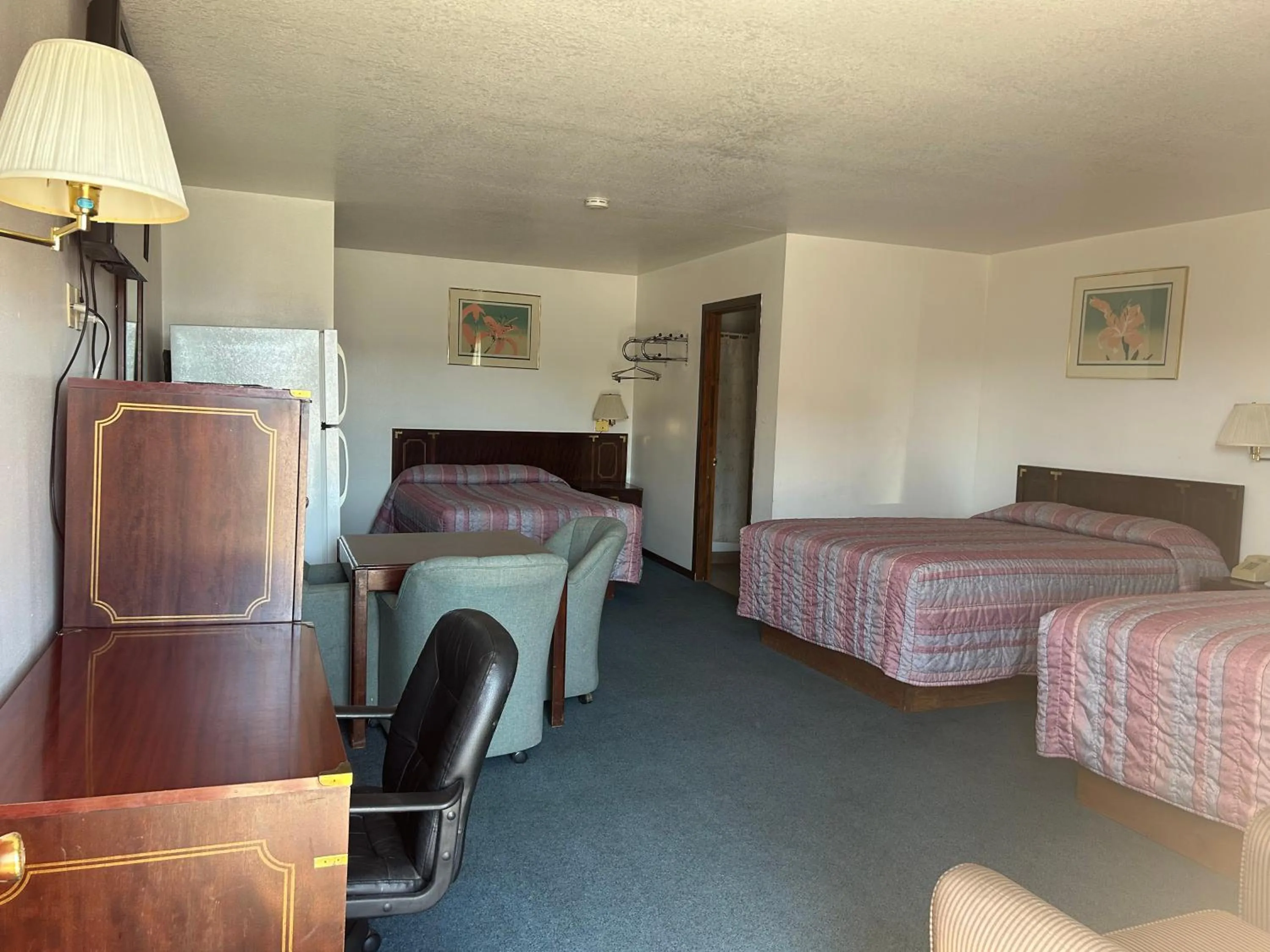 Bedroom in Oregon Trail Motel By Townhouse Ontario OR