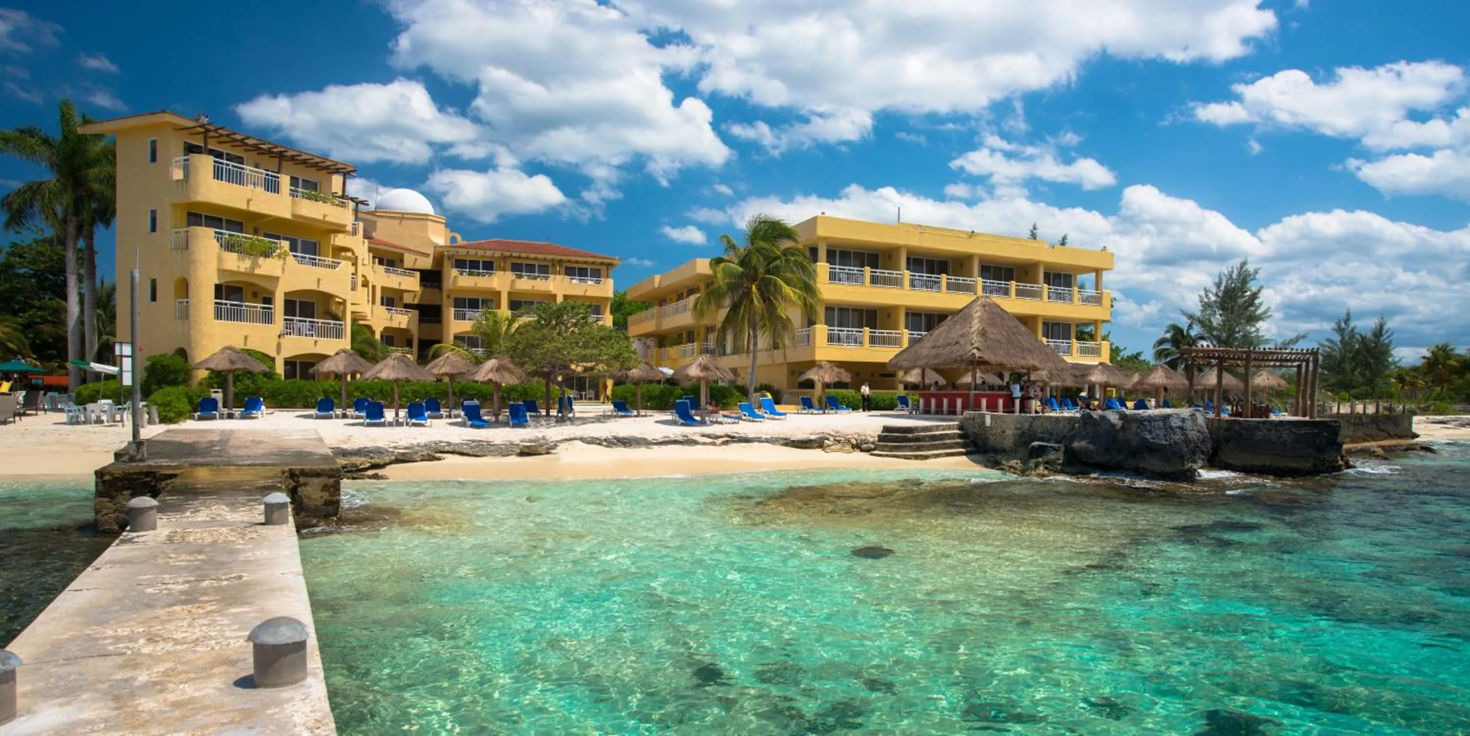 Property building in Playa Azul Cozumel