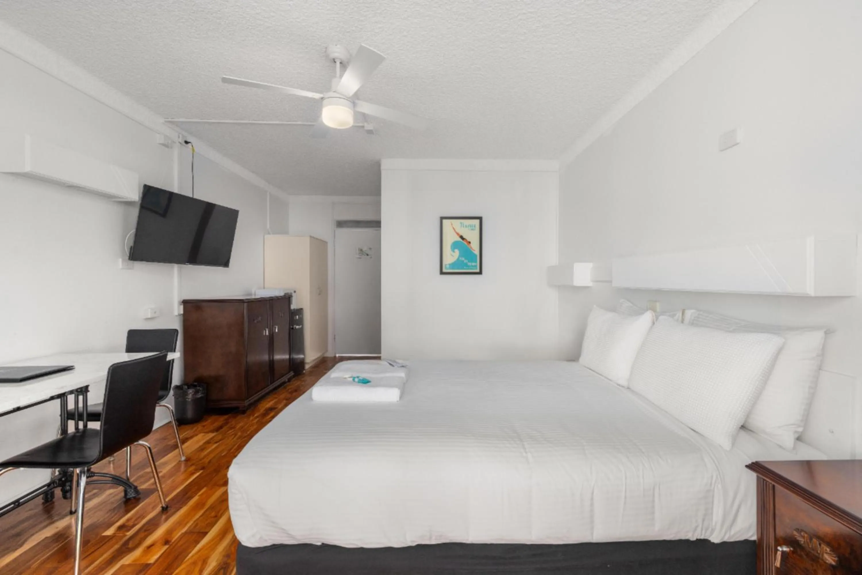 Bedroom, Bed in Motel Miramar