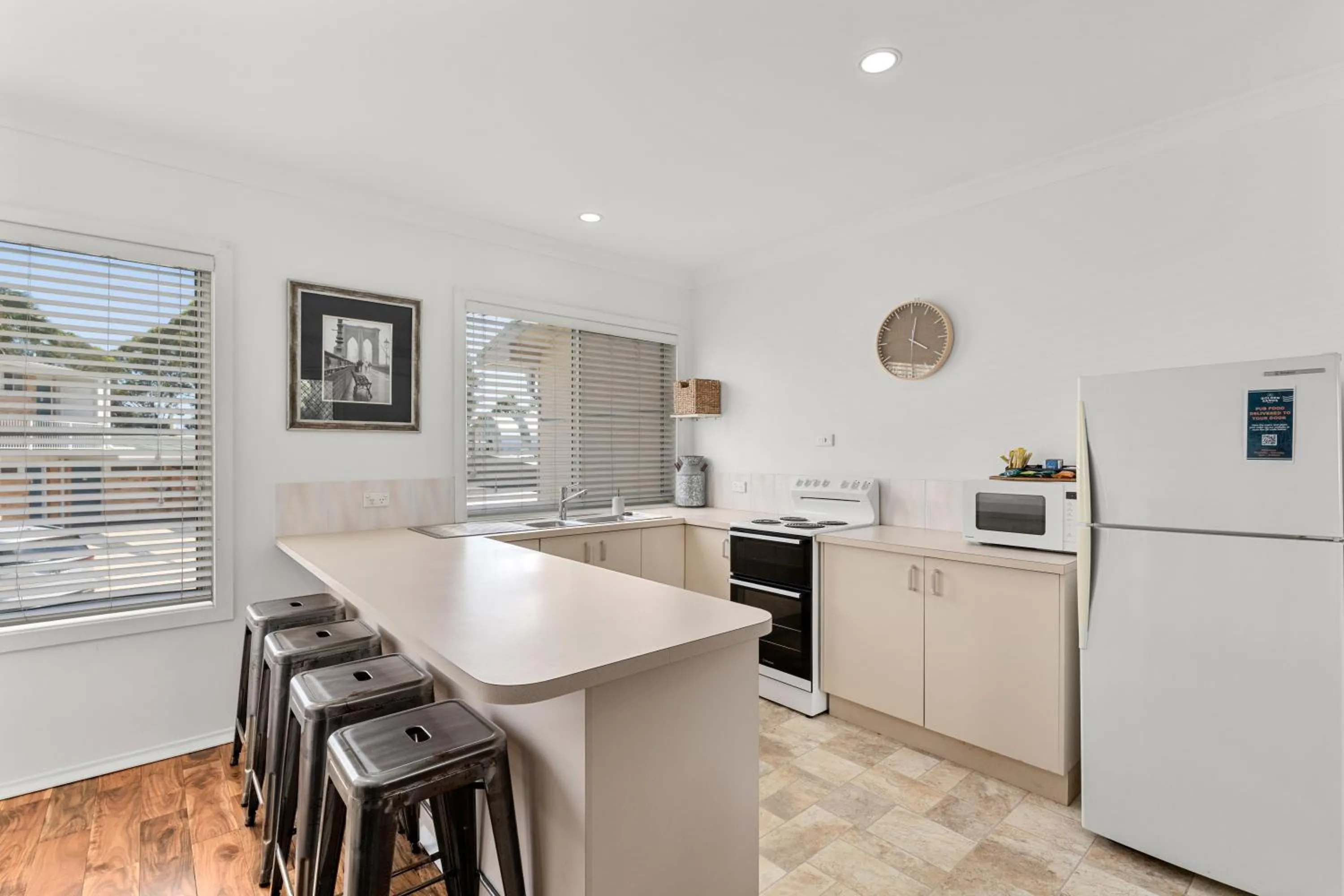 kitchen in Motel Miramar