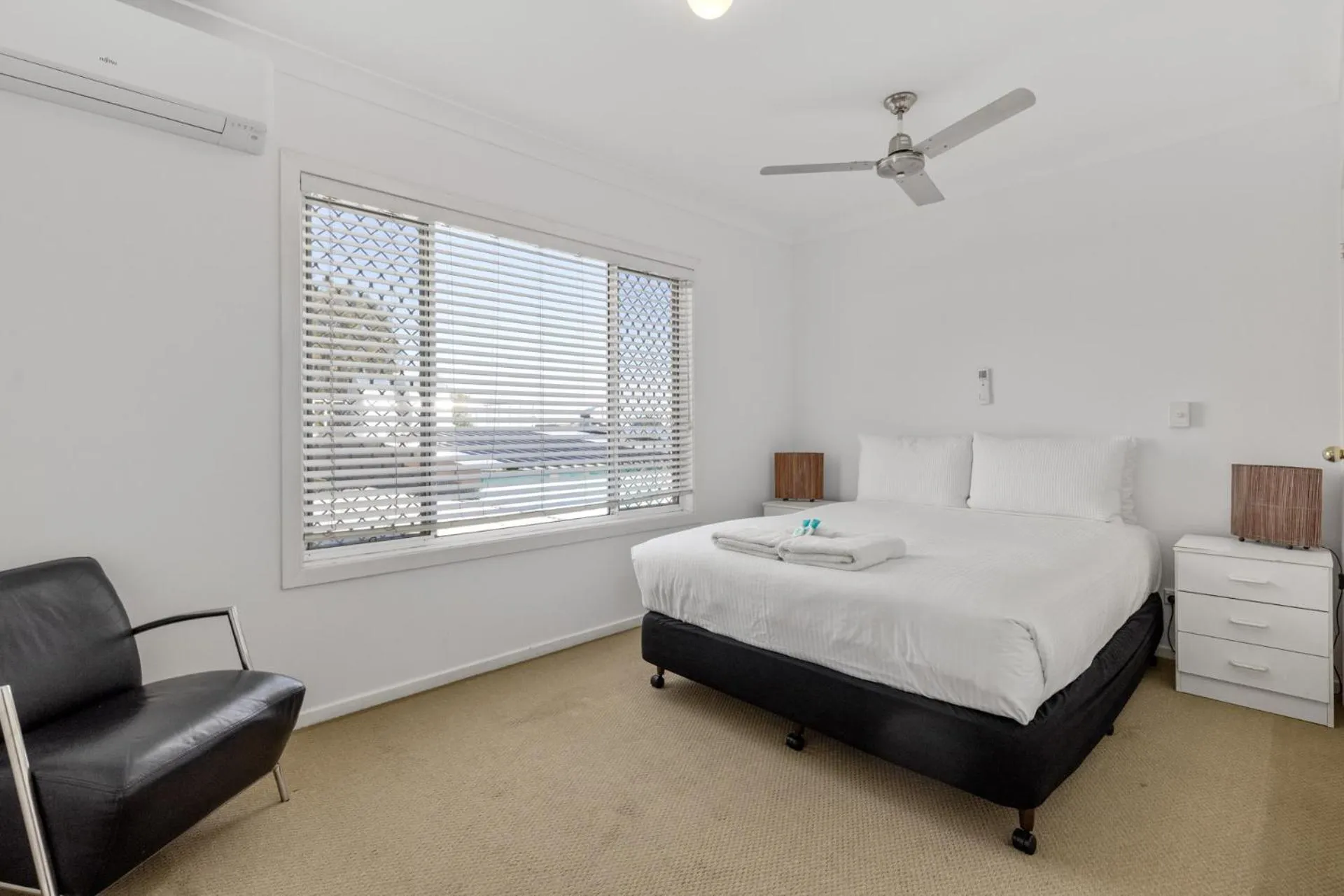 Bedroom, Bed in Motel Miramar