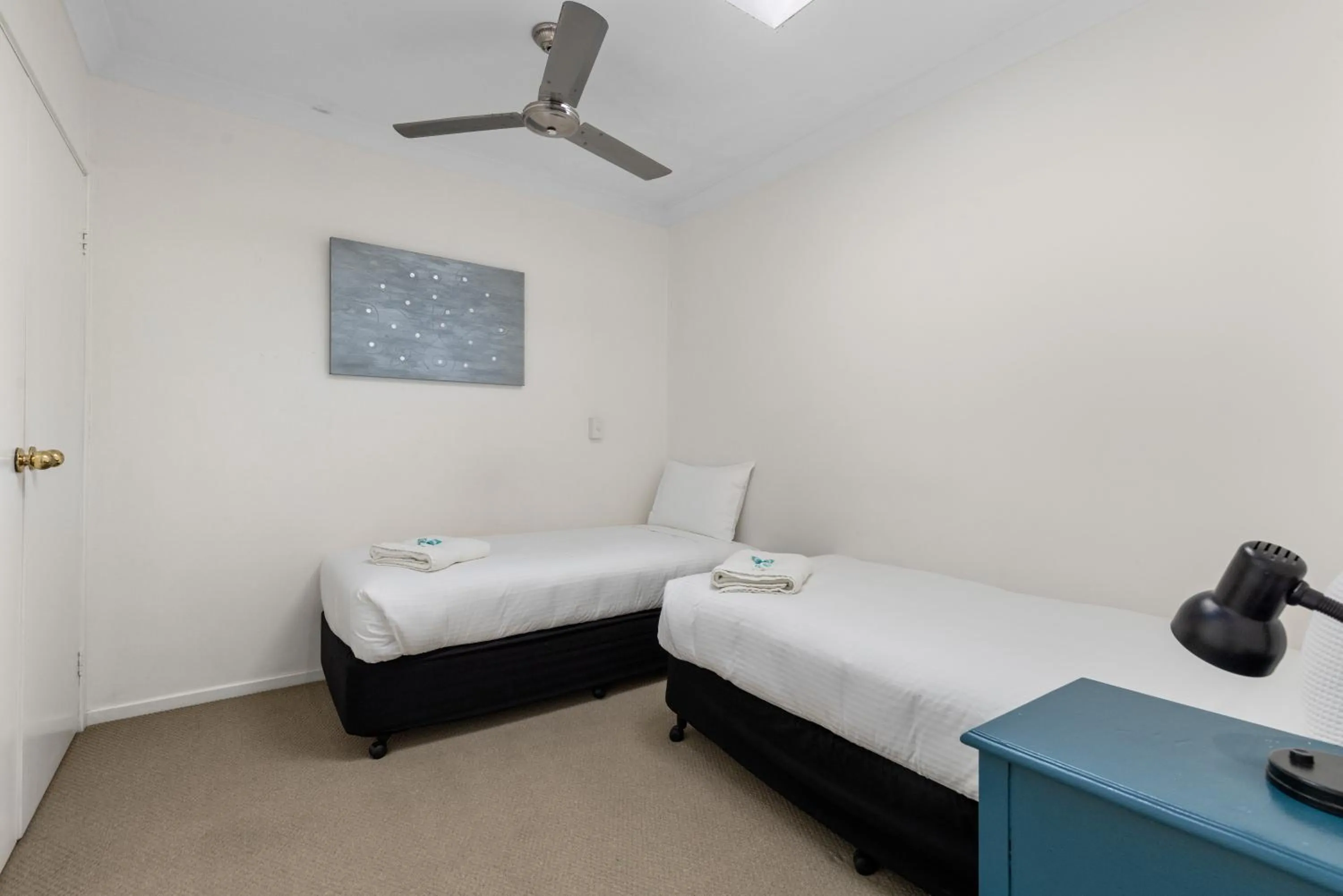 Bedroom, Bed in Motel Miramar