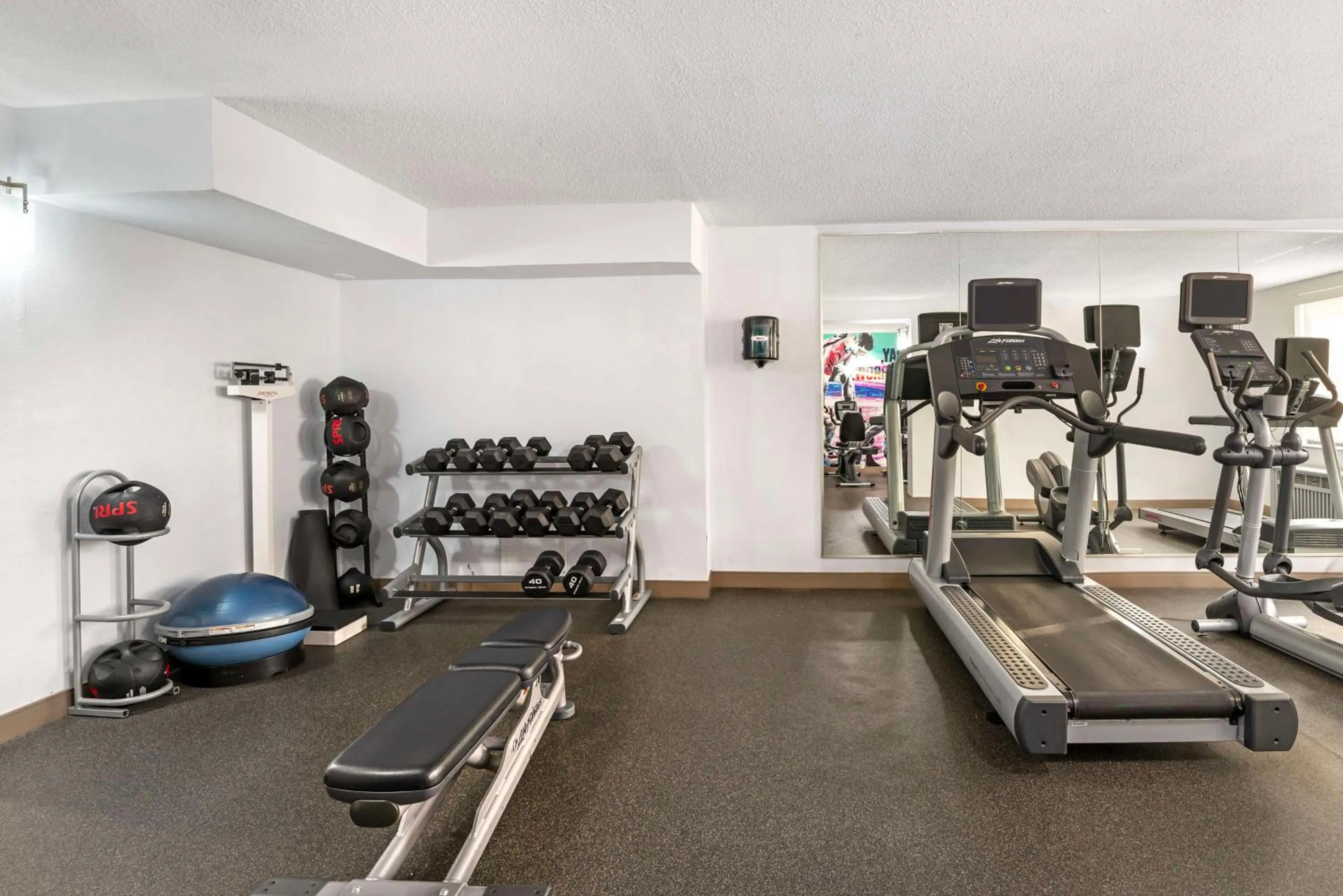 Fitness centre/facilities in Best Western Premier Richmond City Gateway