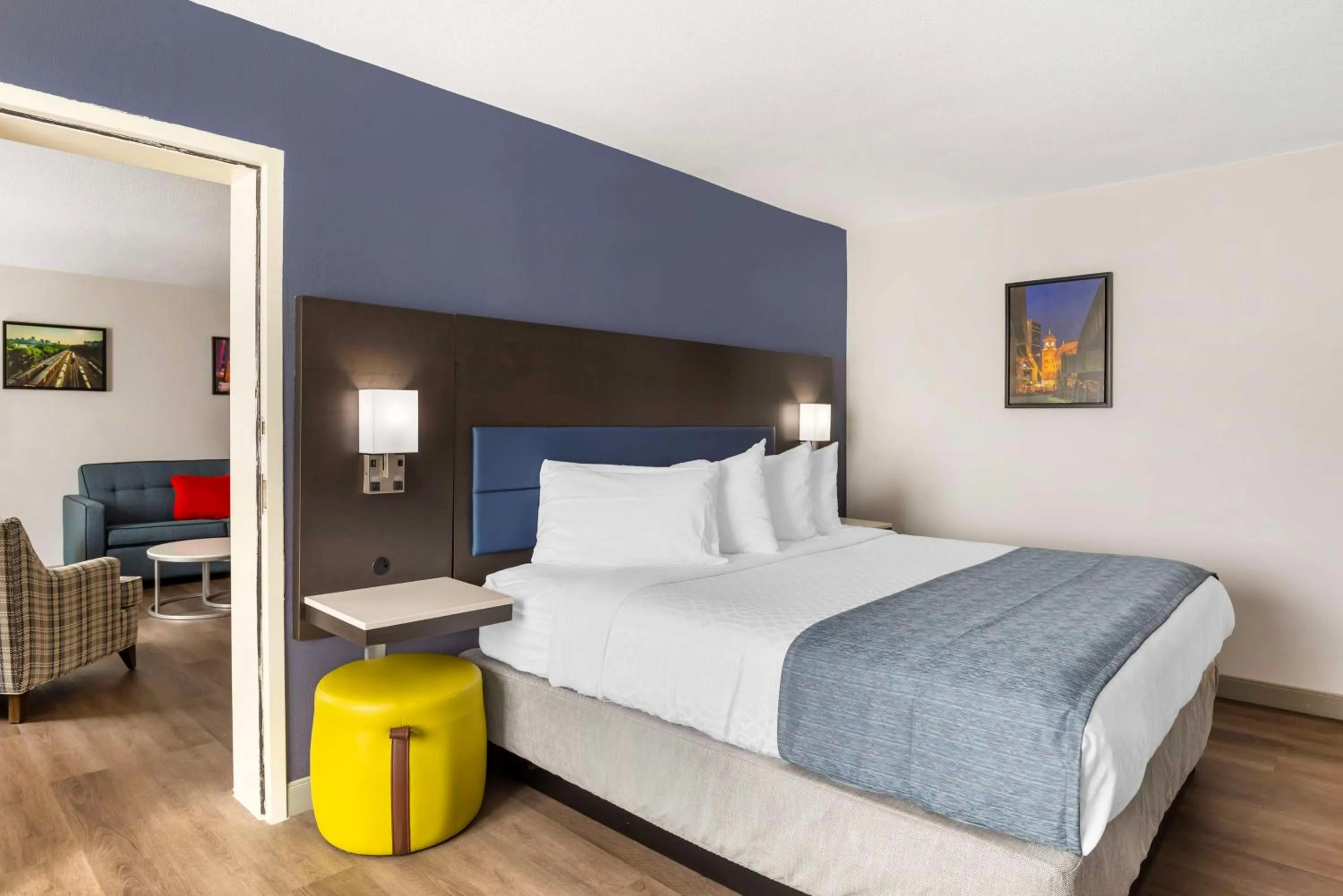 Bedroom, Bed in Best Western Premier Richmond City Gateway