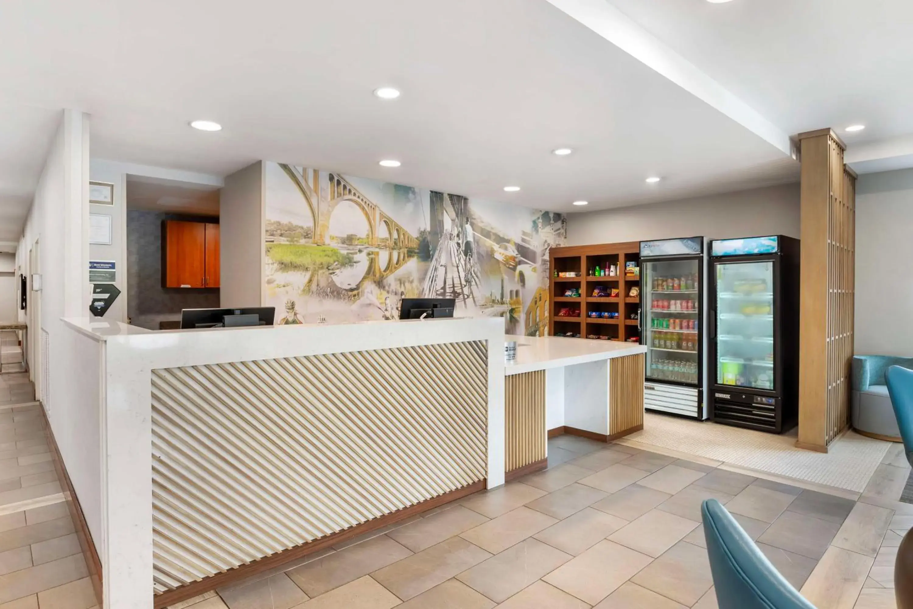 Lobby or reception in Best Western Premier Richmond City Gateway Lobby or reception in Best Western Premier Richmond City Gateway