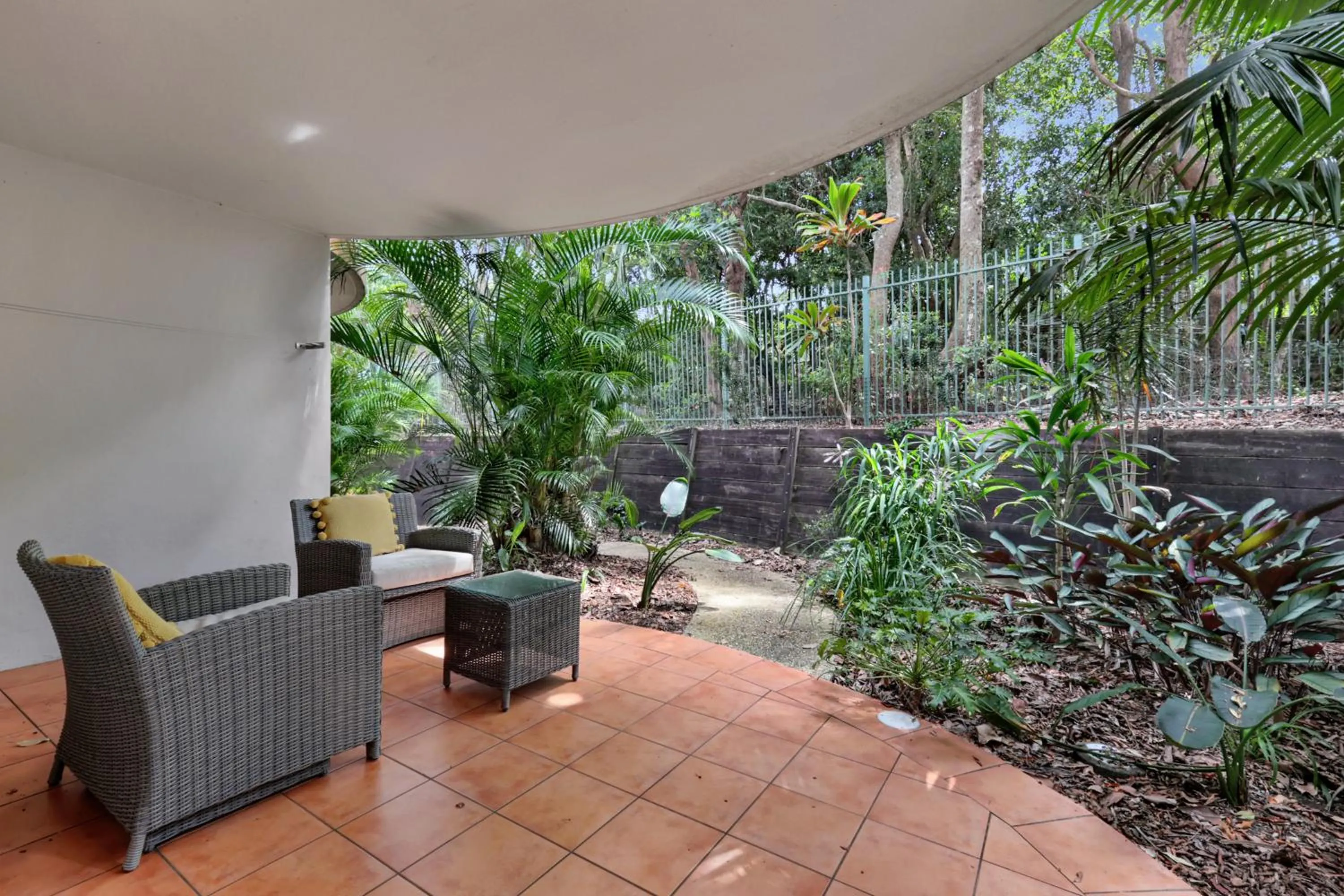 Garden in Gosamara Apartments