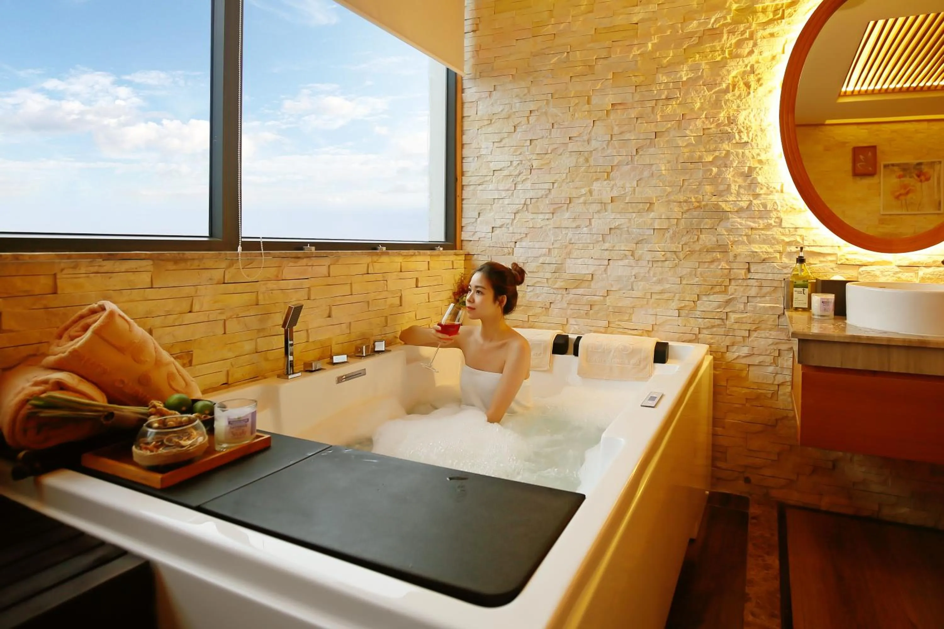 Spa and wellness centre/facilities in New Orient Hotel Da Nang