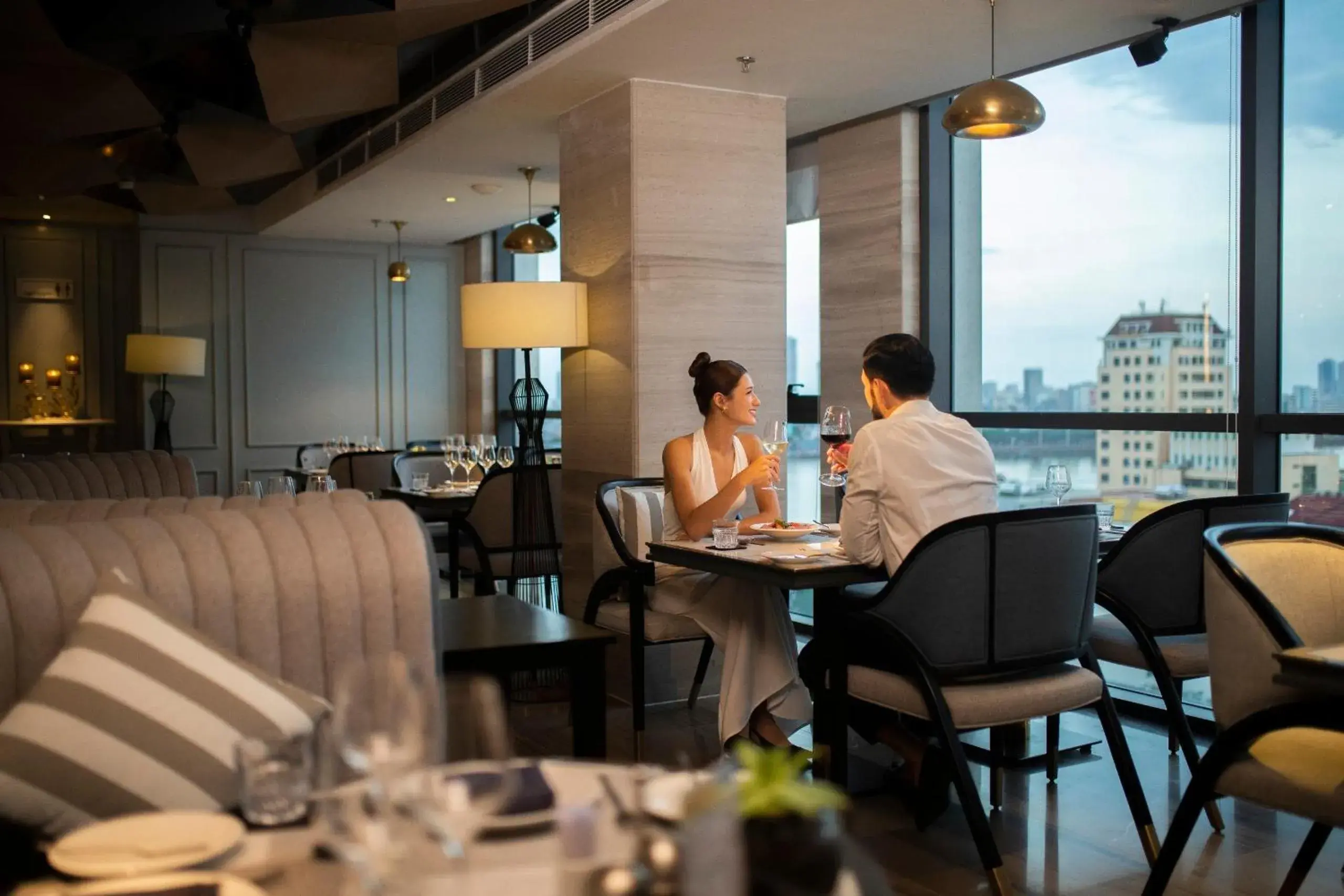 Restaurant/places to eat in New Orient Hotel Da Nang Restaurant/places to eat in New Orient Hotel Da Nang