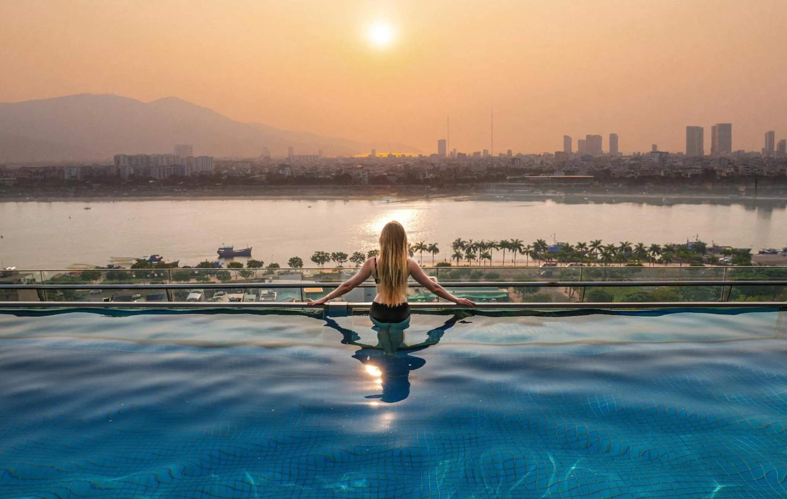 Swimming pool in New Orient Hotel Da Nang