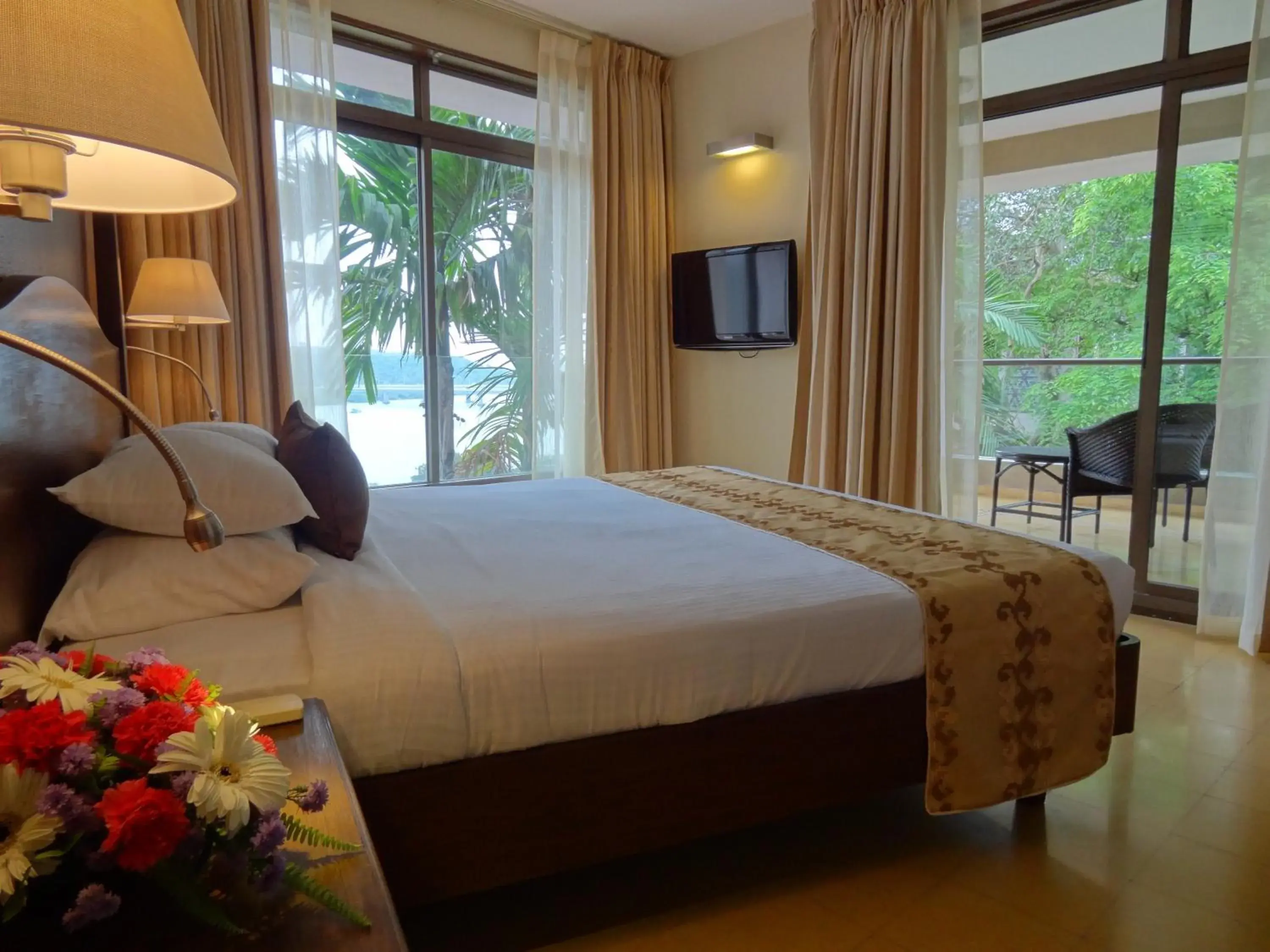 Suite with Balcony - single occupancy in The Crown Goa Suite with Balcony - single occupancy in The Crown Goa