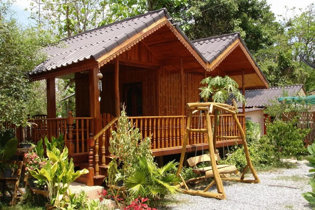 Home Stay Stc Bed And Breakfast