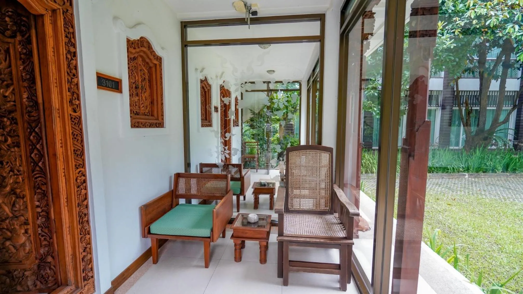 Balcony/Terrace in Kodchasri Thani Hotel Chiangmai