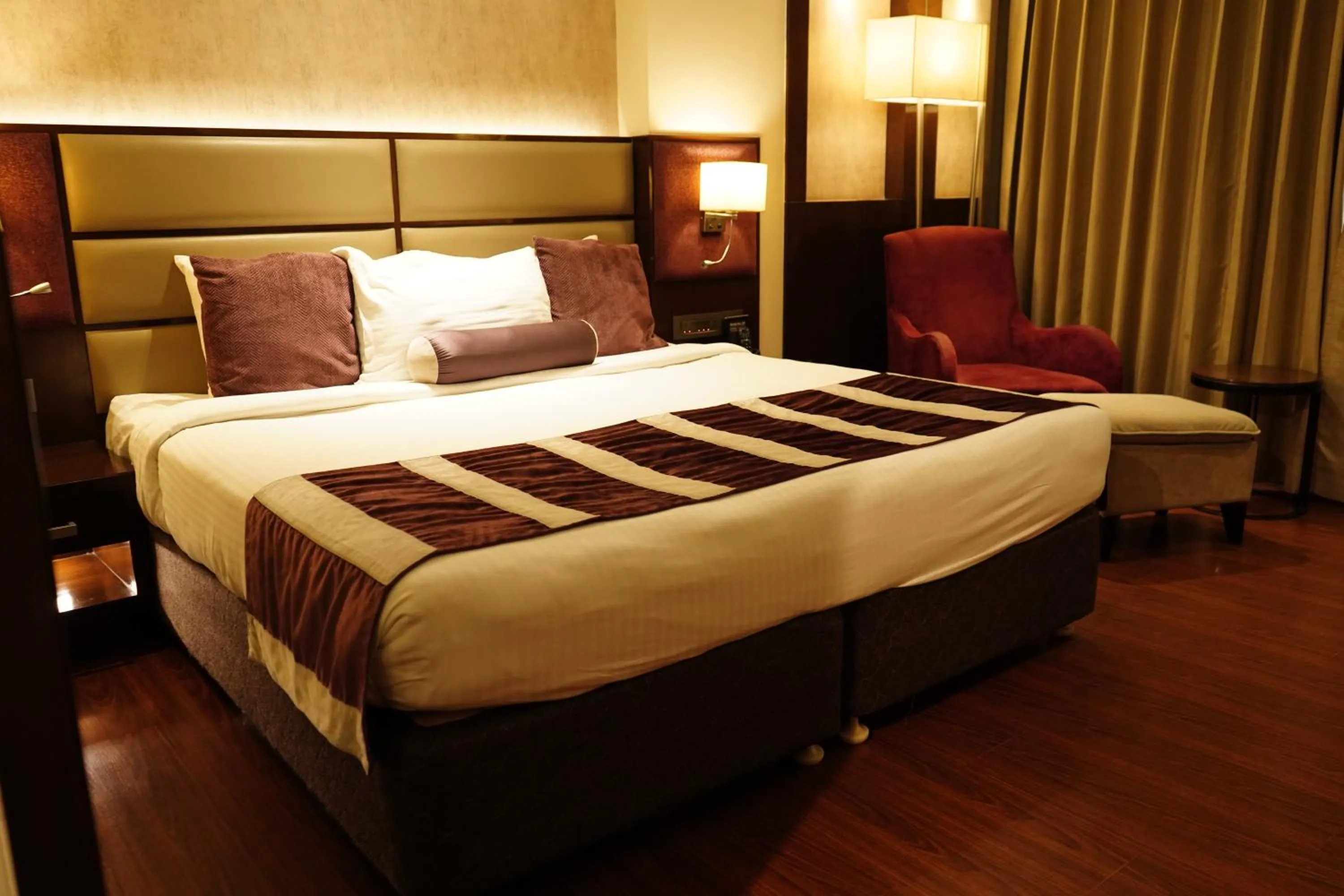 Bed in Regenta Central the Crystal Kanpur,