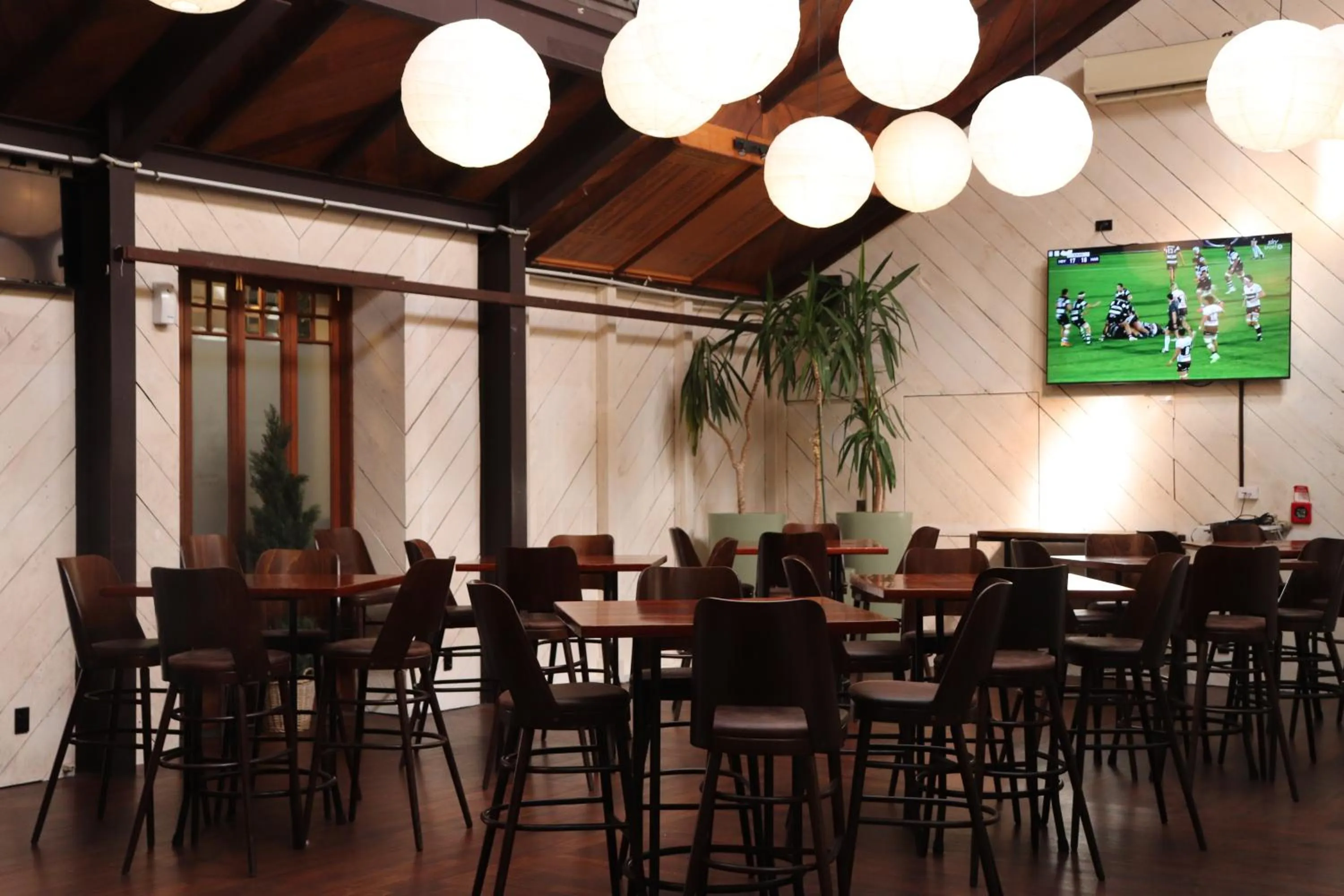 Banquet/Function facilities in The Cambridge Hotel & Backpackers