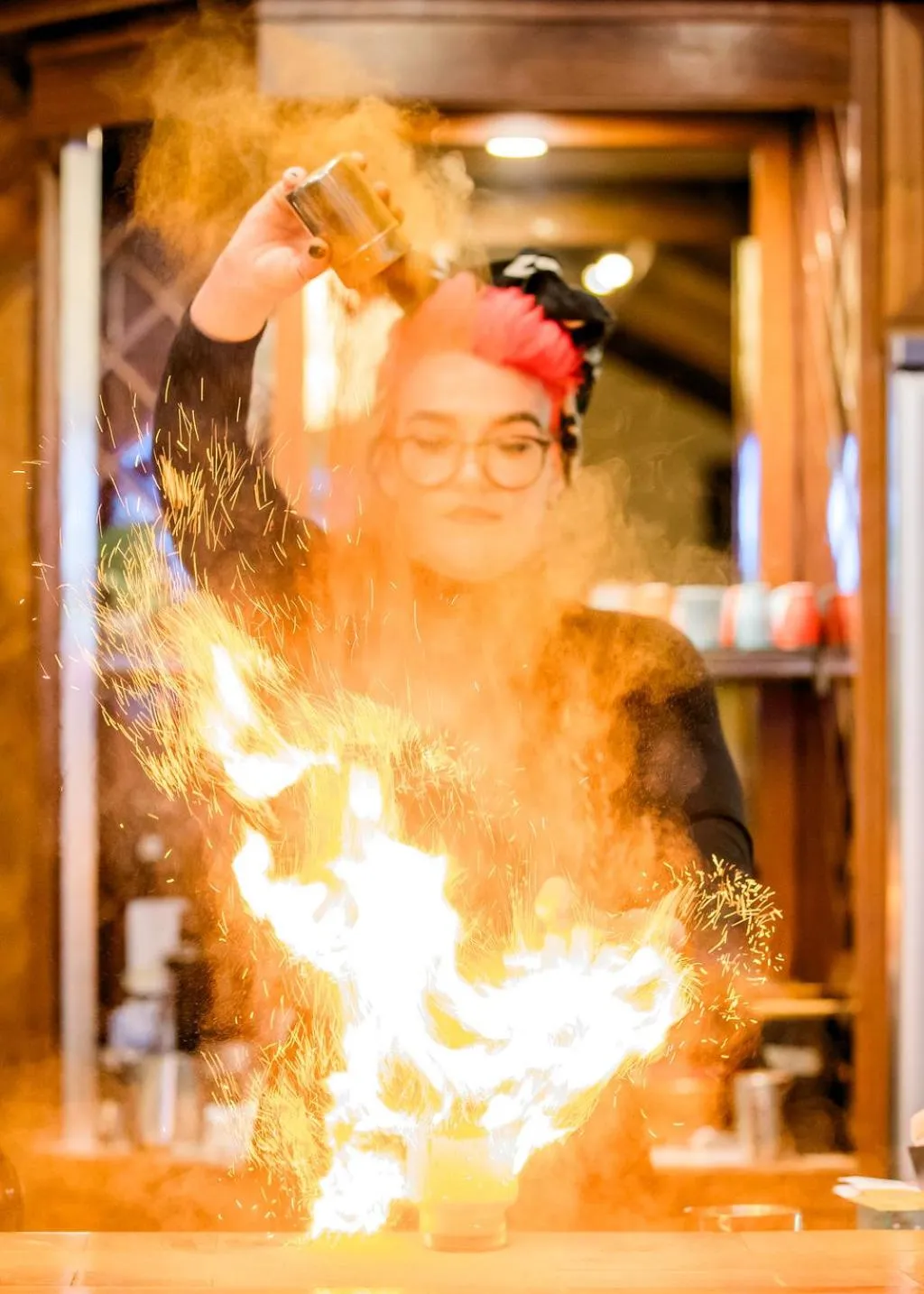 Lounge or bar in The Cambridge Hotel & Backpackers