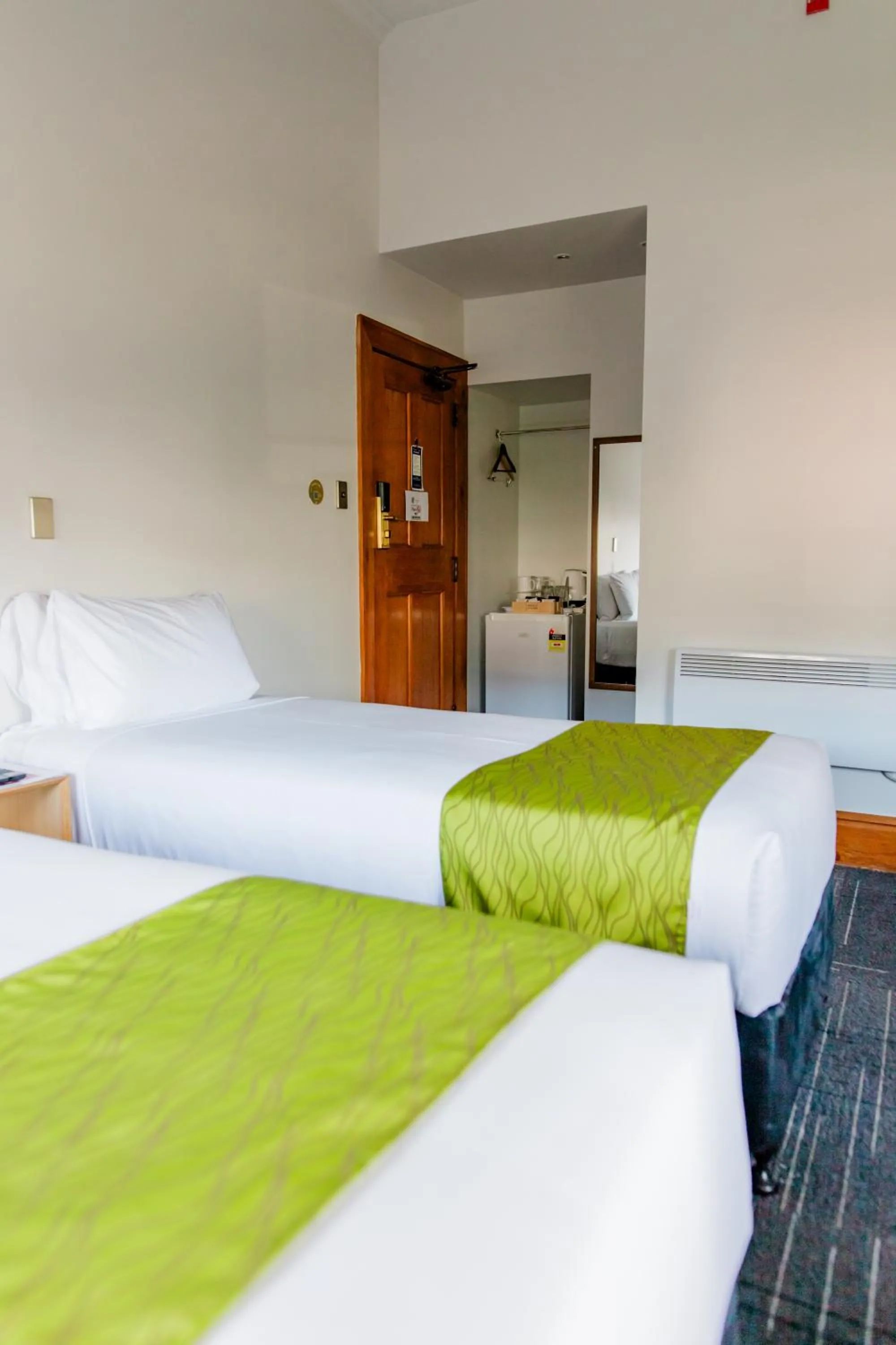 Bed in The Cambridge Hotel & Backpackers