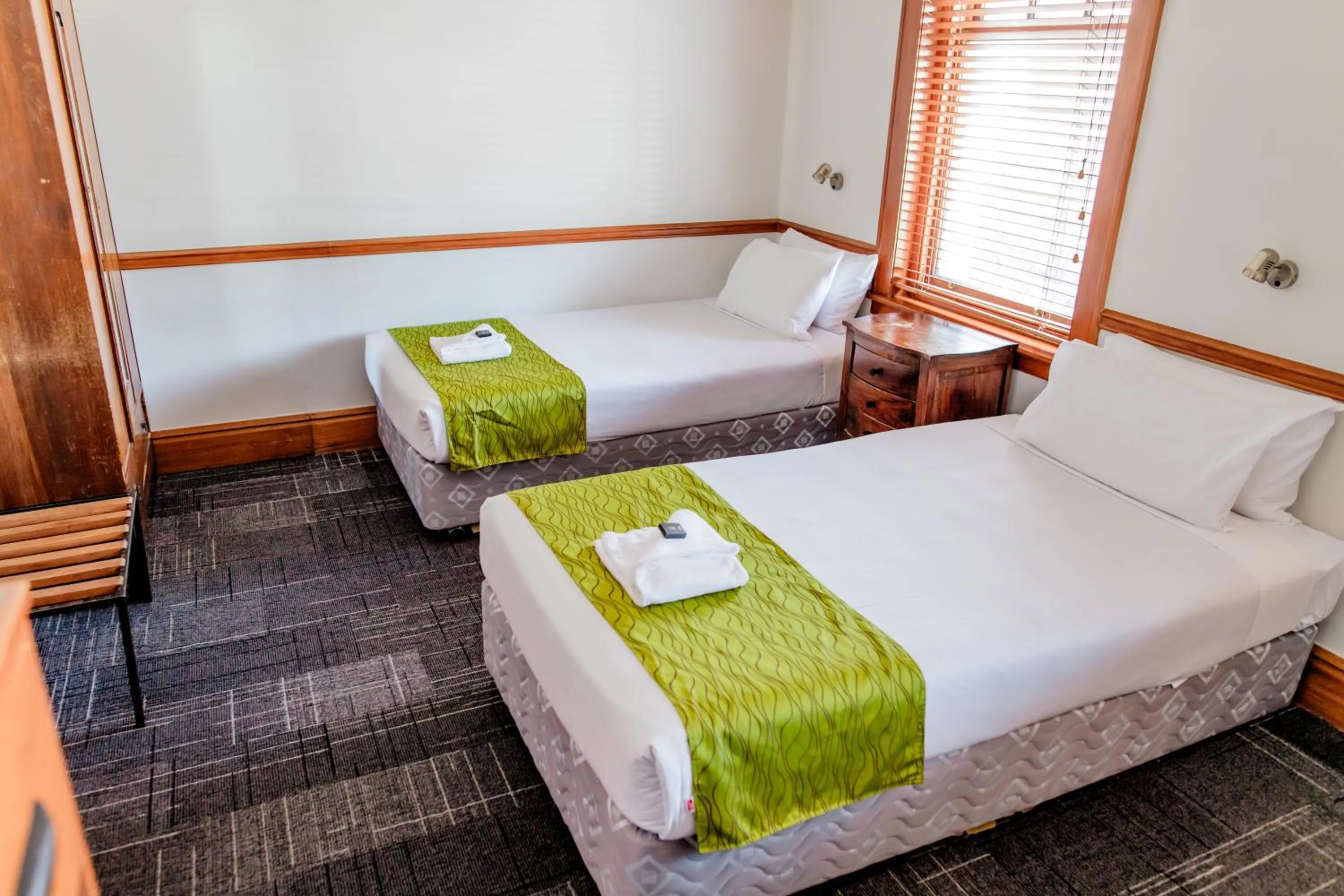 Bed in The Cambridge Hotel & Backpackers