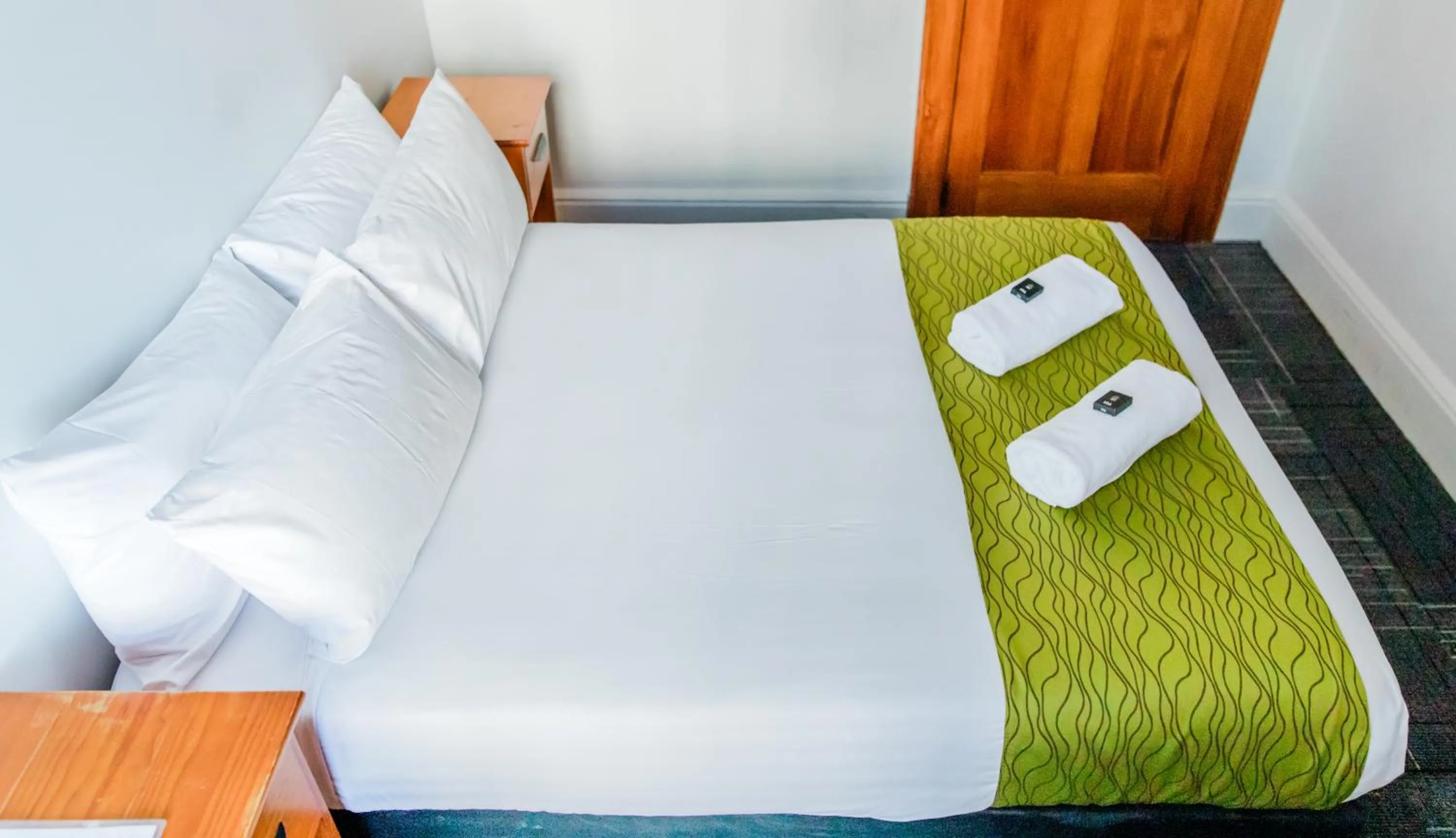 Bed in The Cambridge Hotel & Backpackers