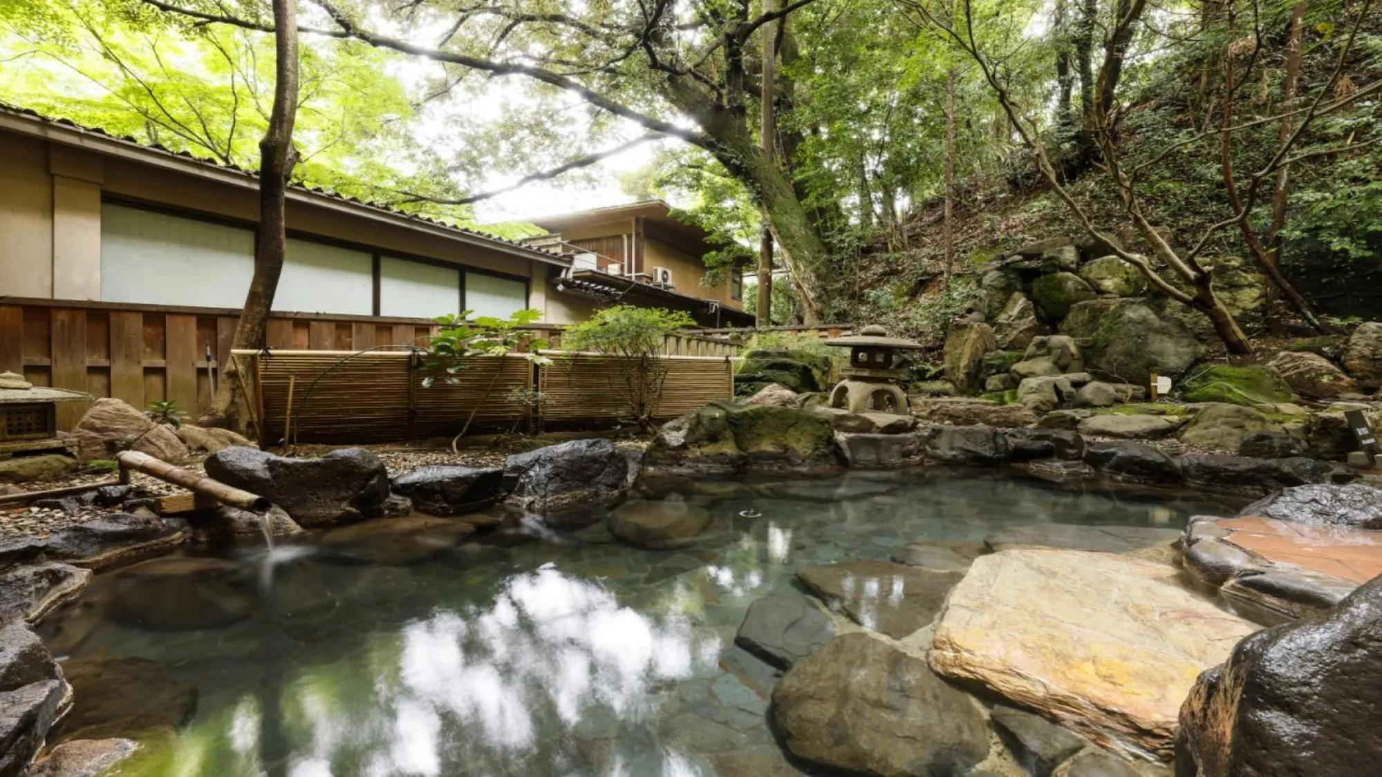 Open Air Bath in Yoshidaya Sannoukaku