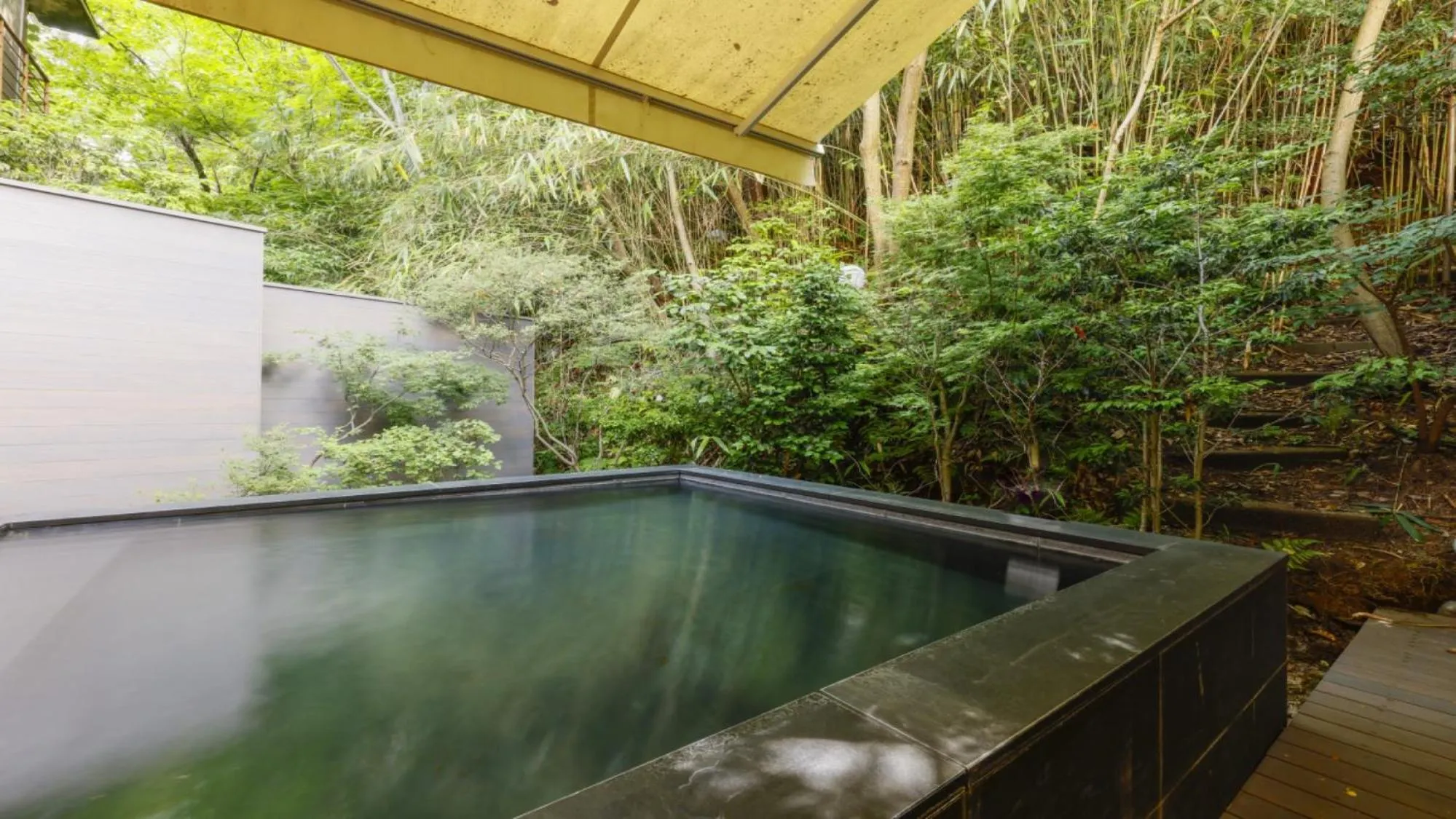 Open Air Bath in Yoshidaya Sannoukaku