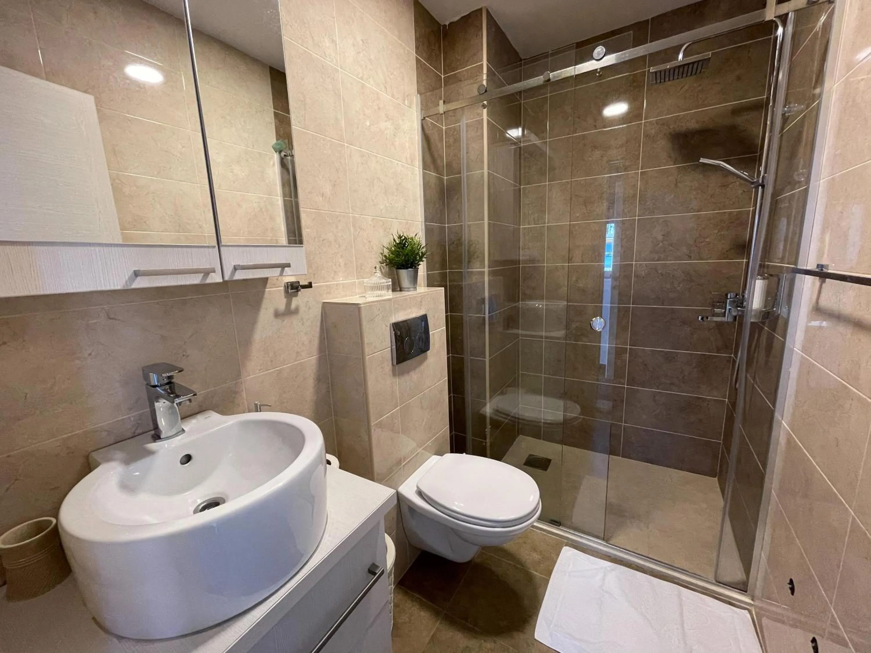 Apartments Maestral