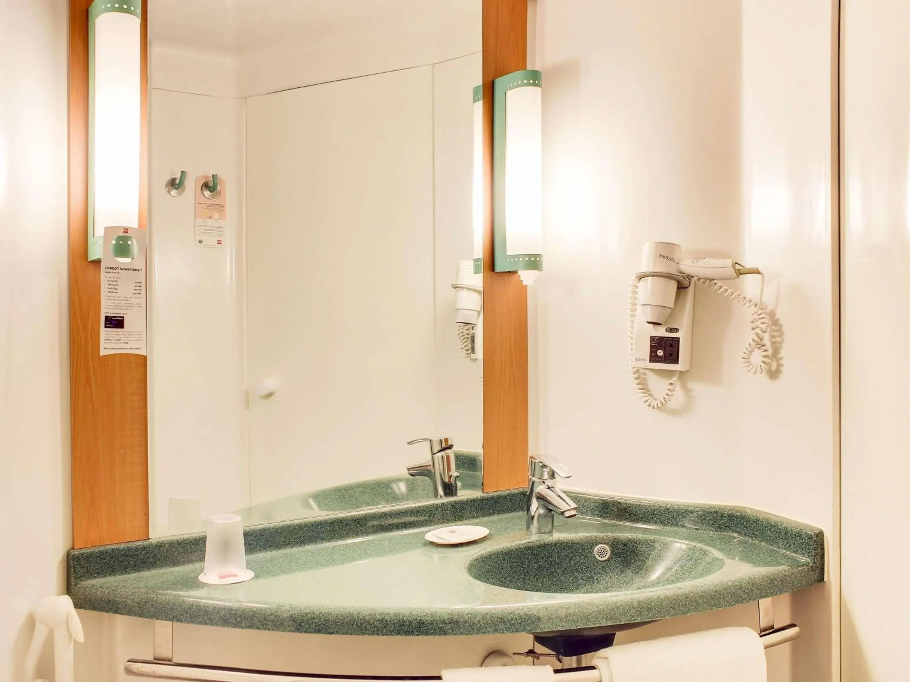 Bedroom in ibis Mumbai Airport - An Accor Brand Bedroom in ibis Mumbai Airport - An Accor Brand