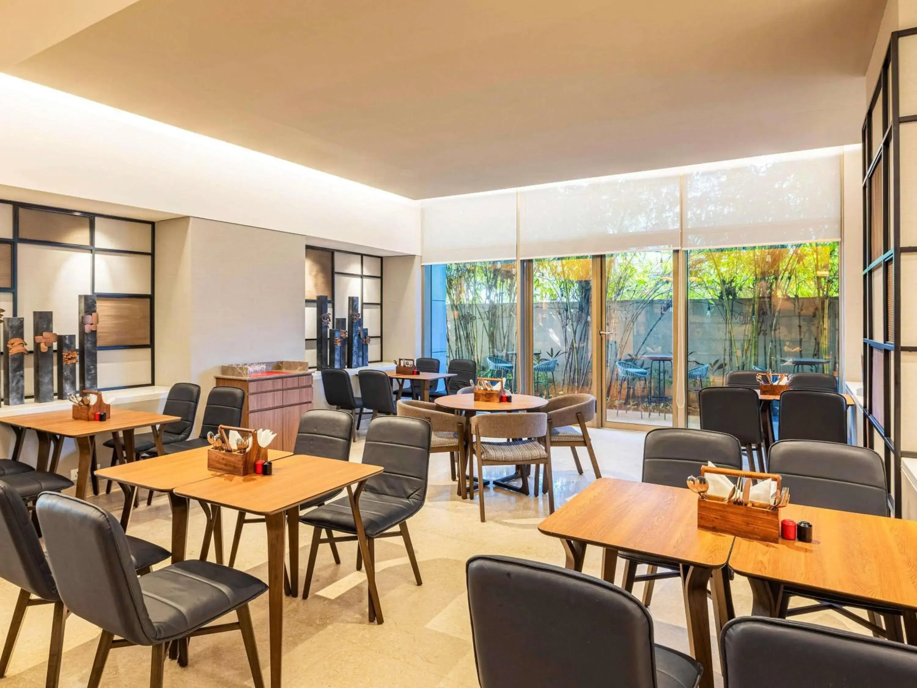 Restaurant/places to eat in ibis Mumbai Airport - An Accor Brand Restaurant/places to eat in ibis Mumbai Airport - An Accor Brand