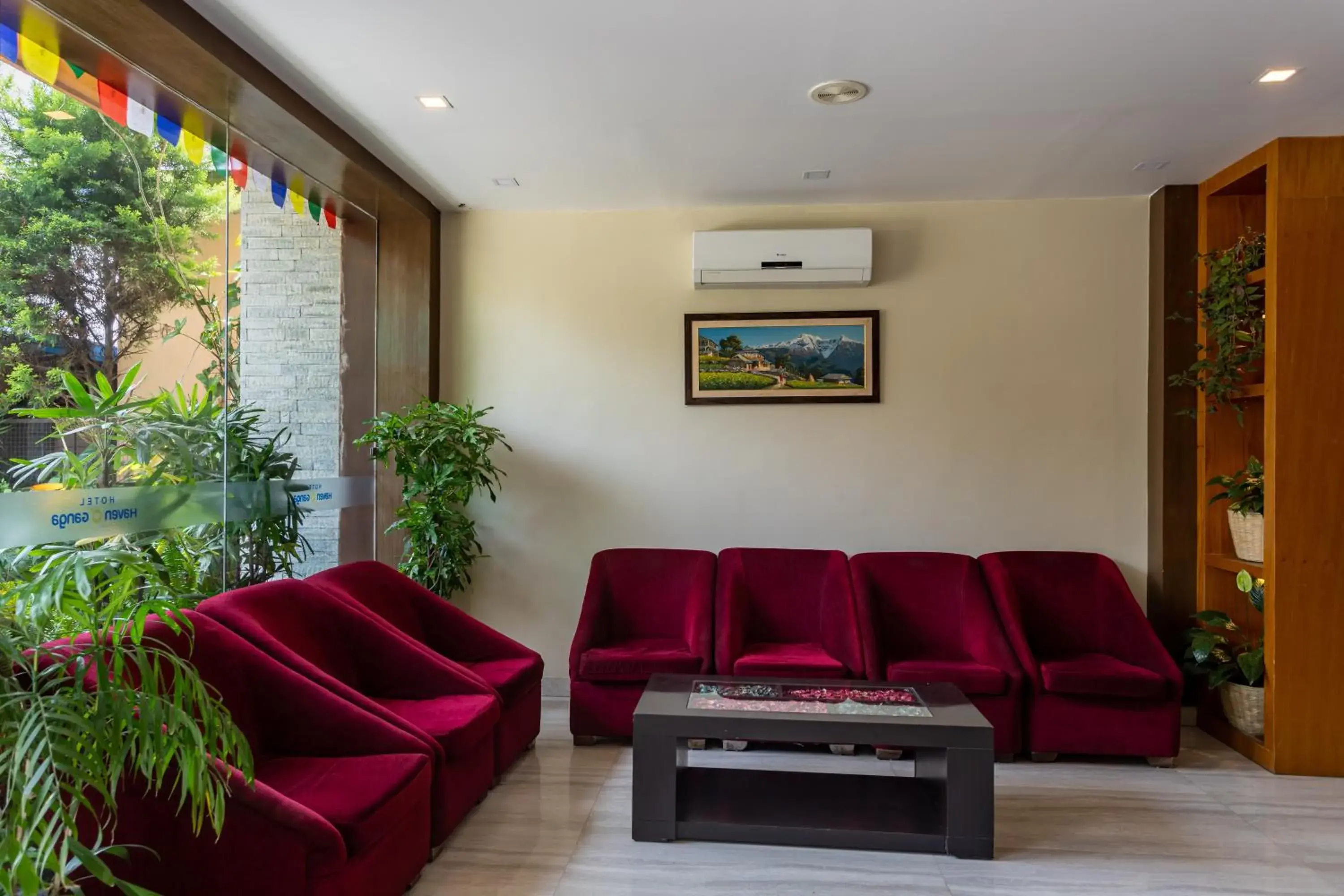Living room in Hotel Haven O' Ganga Living room in Hotel Haven O' Ganga