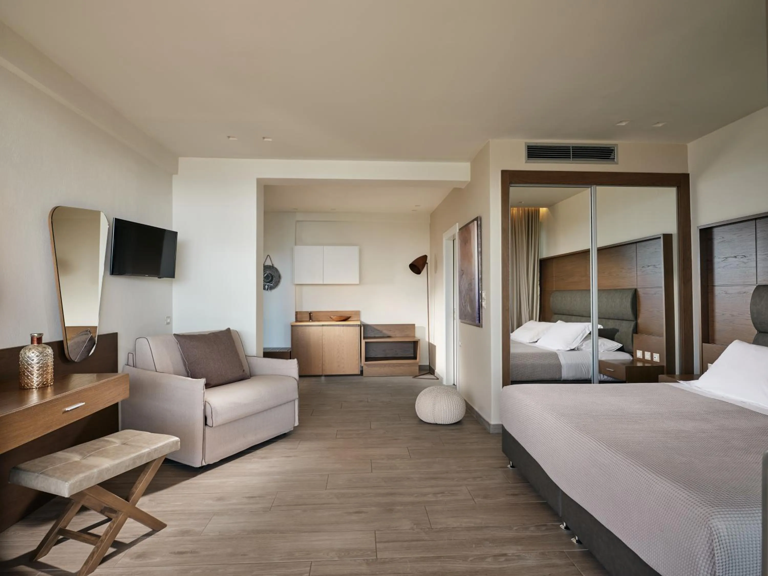 Bed in Prima Vista Beachfront Boutique Hotel