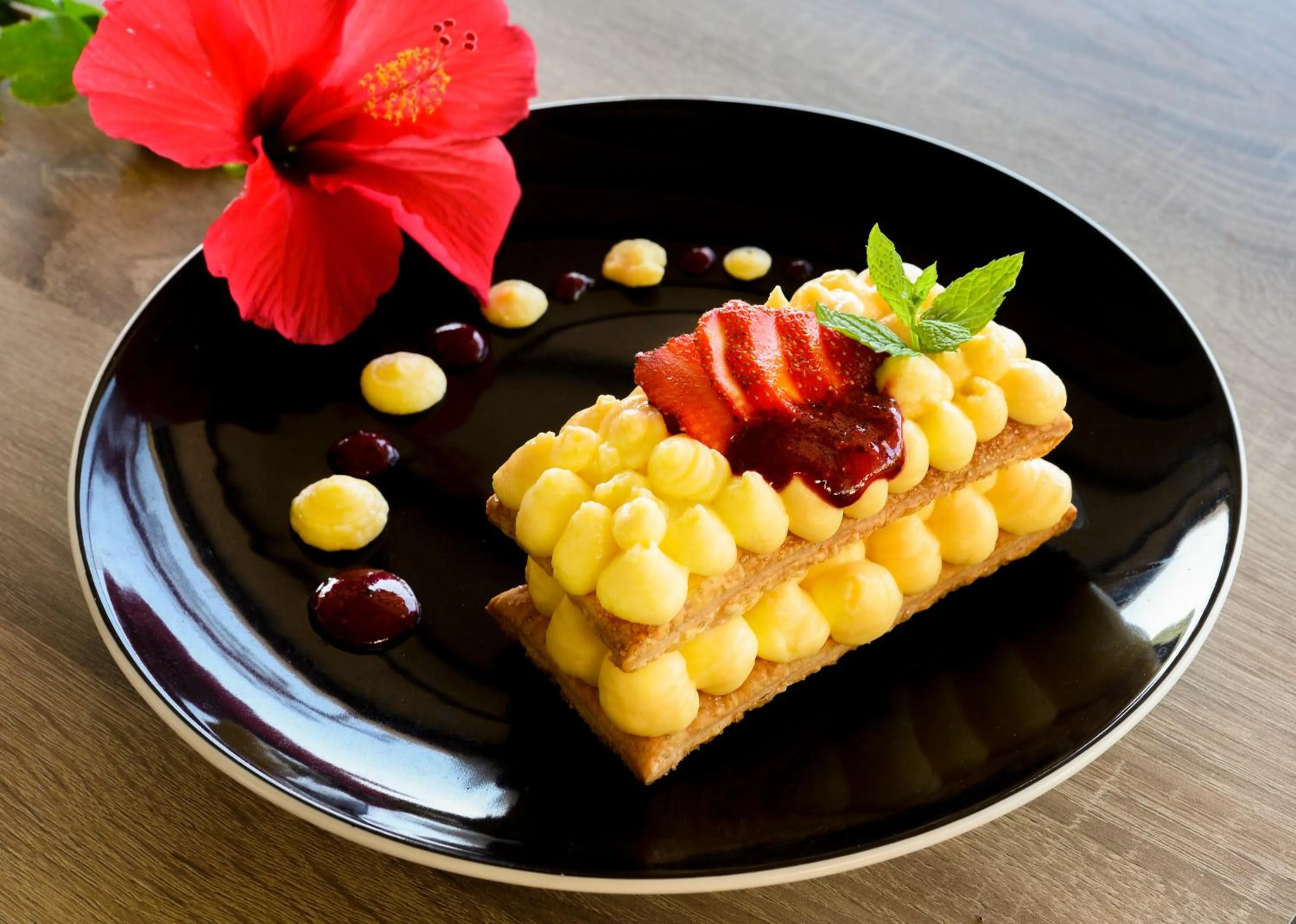 Restaurant/places to eat in Prima Vista Beachfront Boutique Hotel