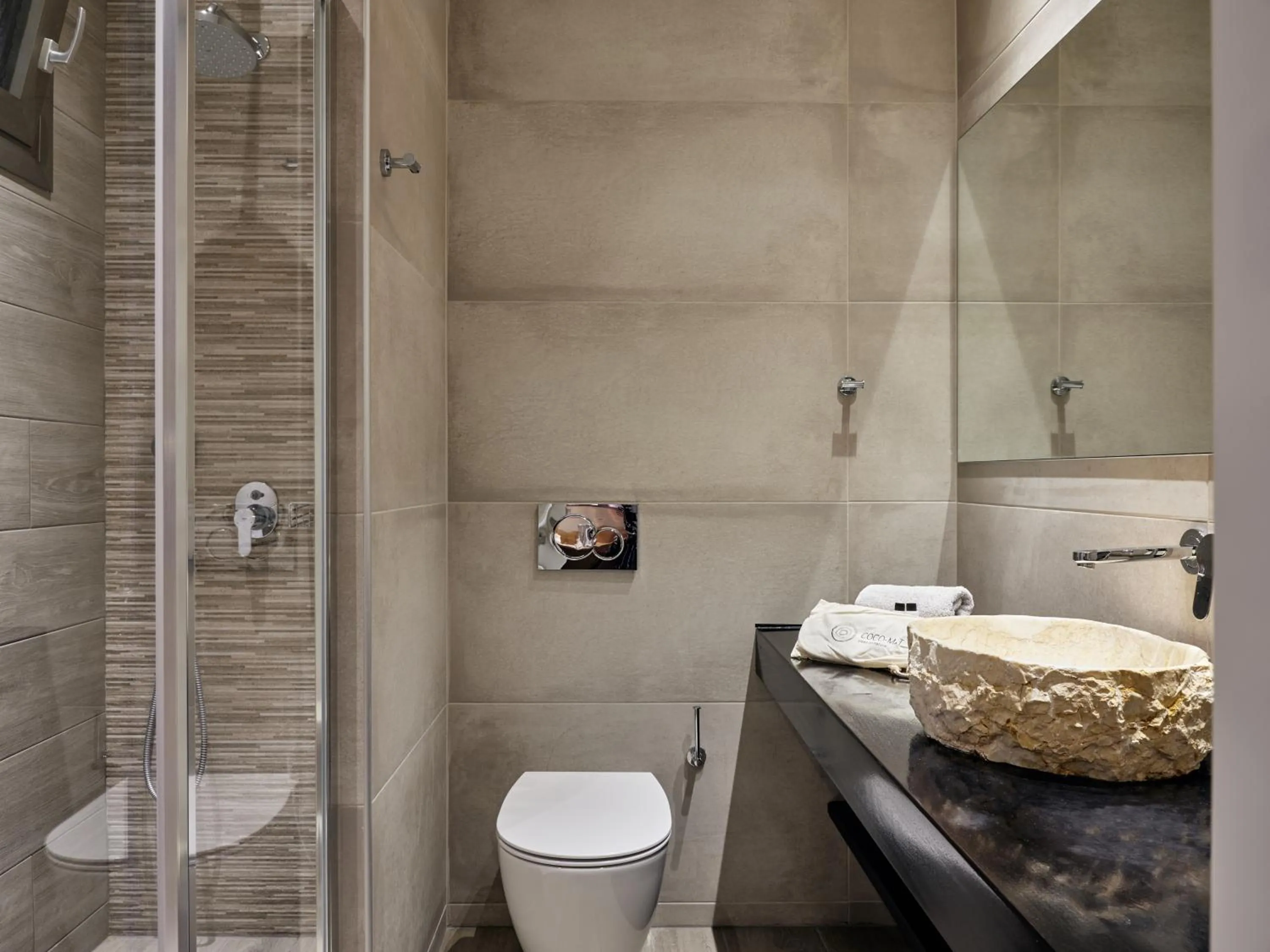 Toilet in Prima Vista Beachfront Boutique Hotel