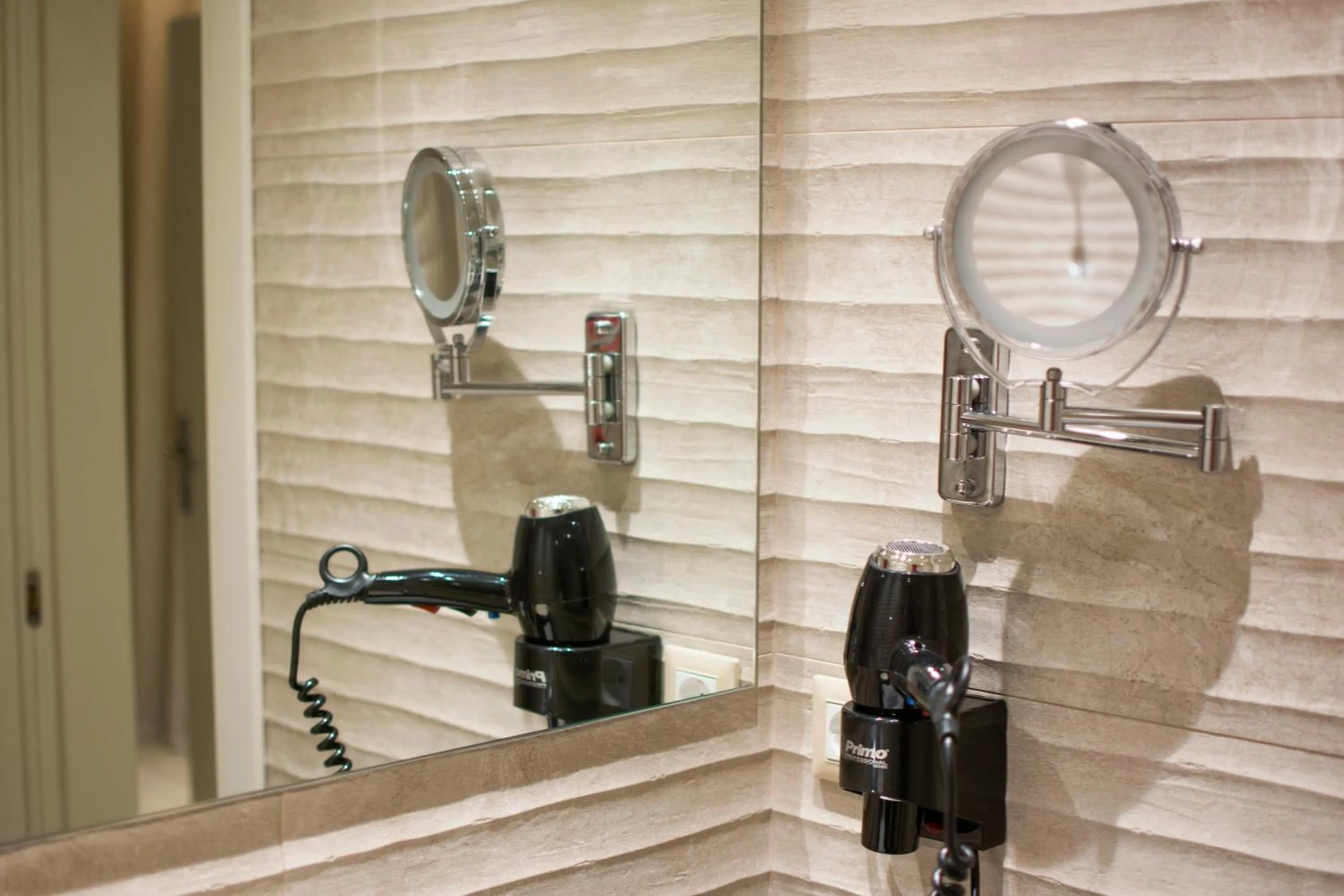 Bathroom in Prima Vista Beachfront Boutique Hotel