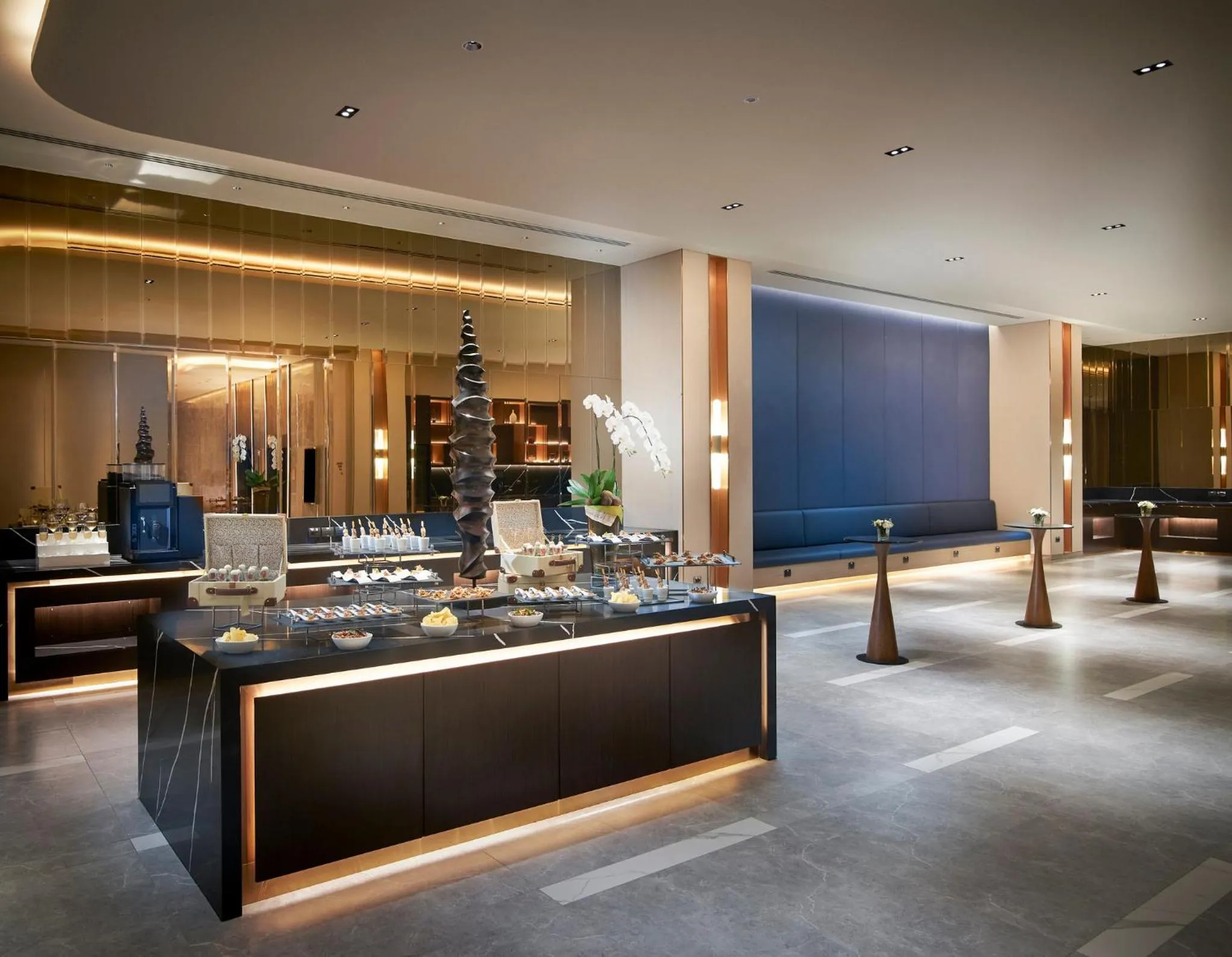 Restaurant/places to eat in Amari Bangkok