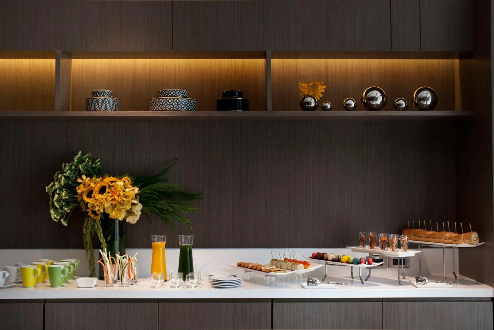 Restaurant/places to eat in Amari Bangkok