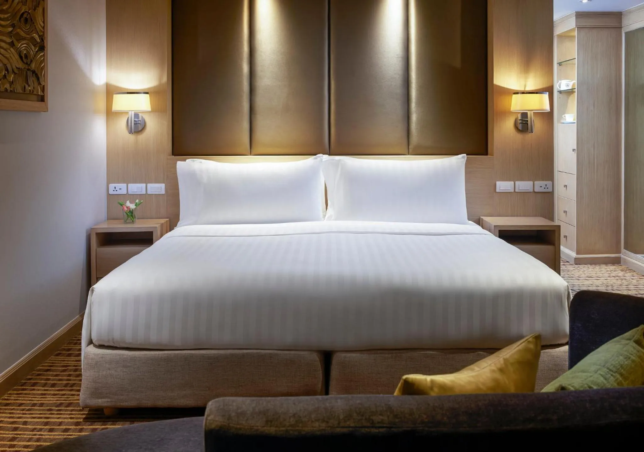 Photo of the whole room, Bed in Amari Bangkok