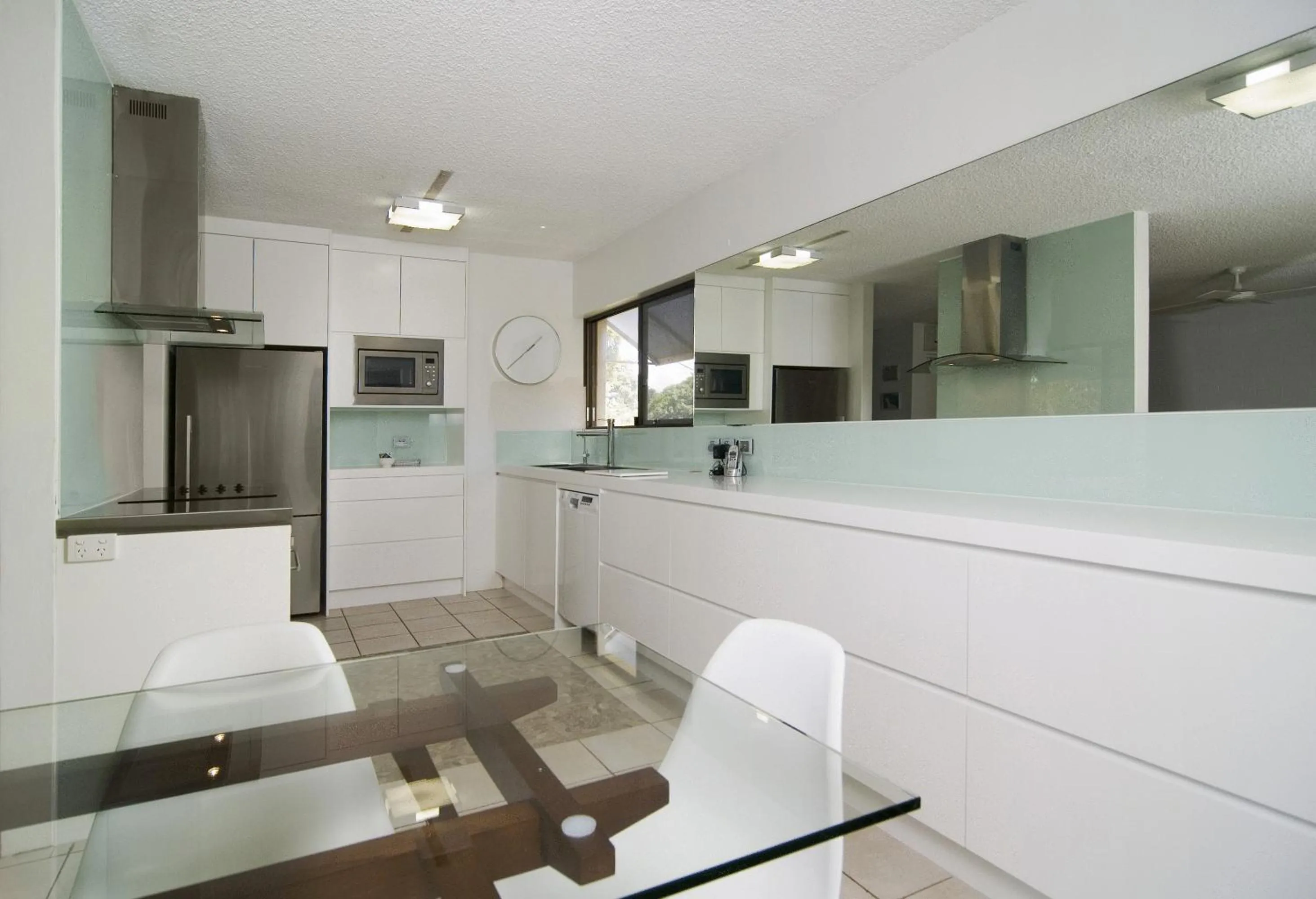 Dining area in Sunseeker Holiday Apartments