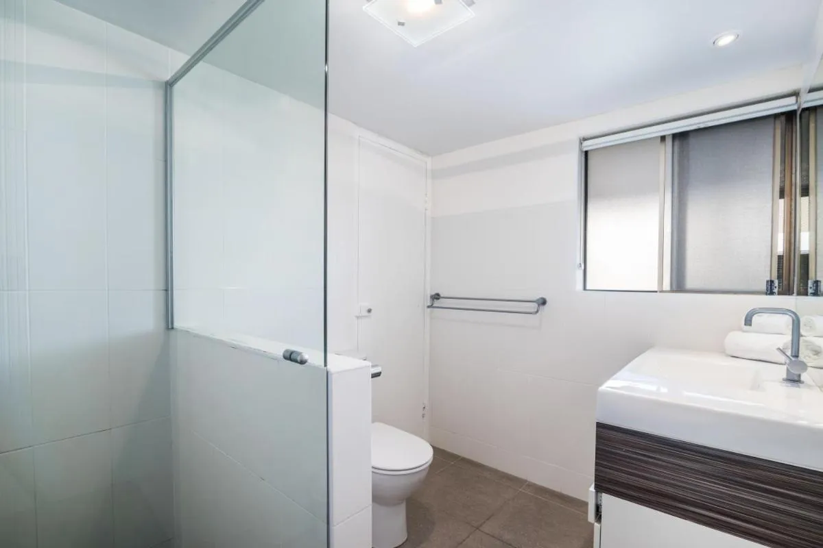 Bathroom in Sunseeker Holiday Apartments