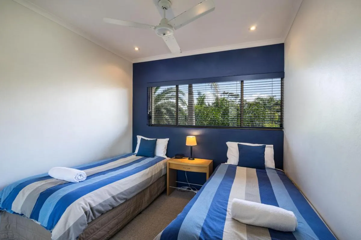 Bedroom, Bed in Sunseeker Holiday Apartments