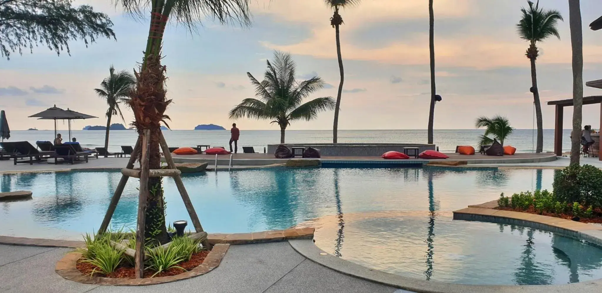 Swimming pool in Klong Prao Resort Swimming pool in Klong Prao Resort