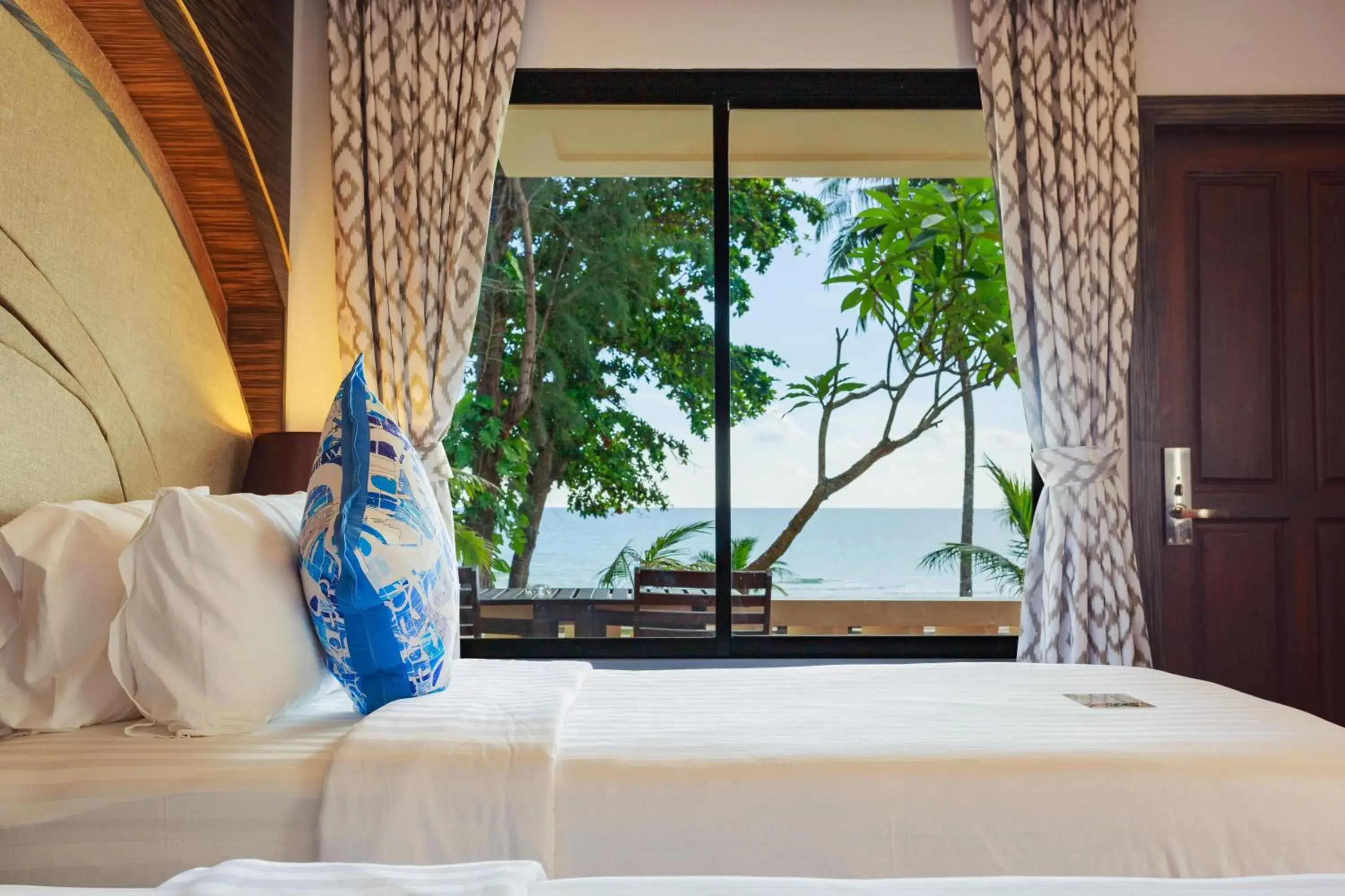 Bed in Koh Chang Grandview Resort Bed in Koh Chang Grandview Resort