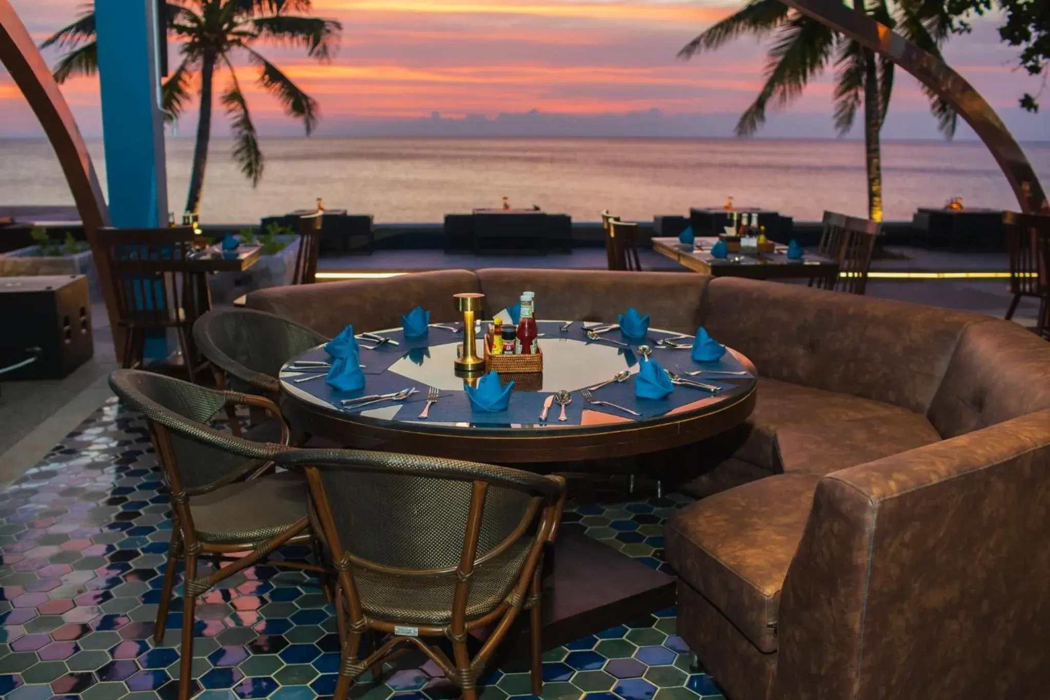 Restaurant/places to eat in Koh Chang Grandview Resort Restaurant/places to eat in Koh Chang Grandview Resort