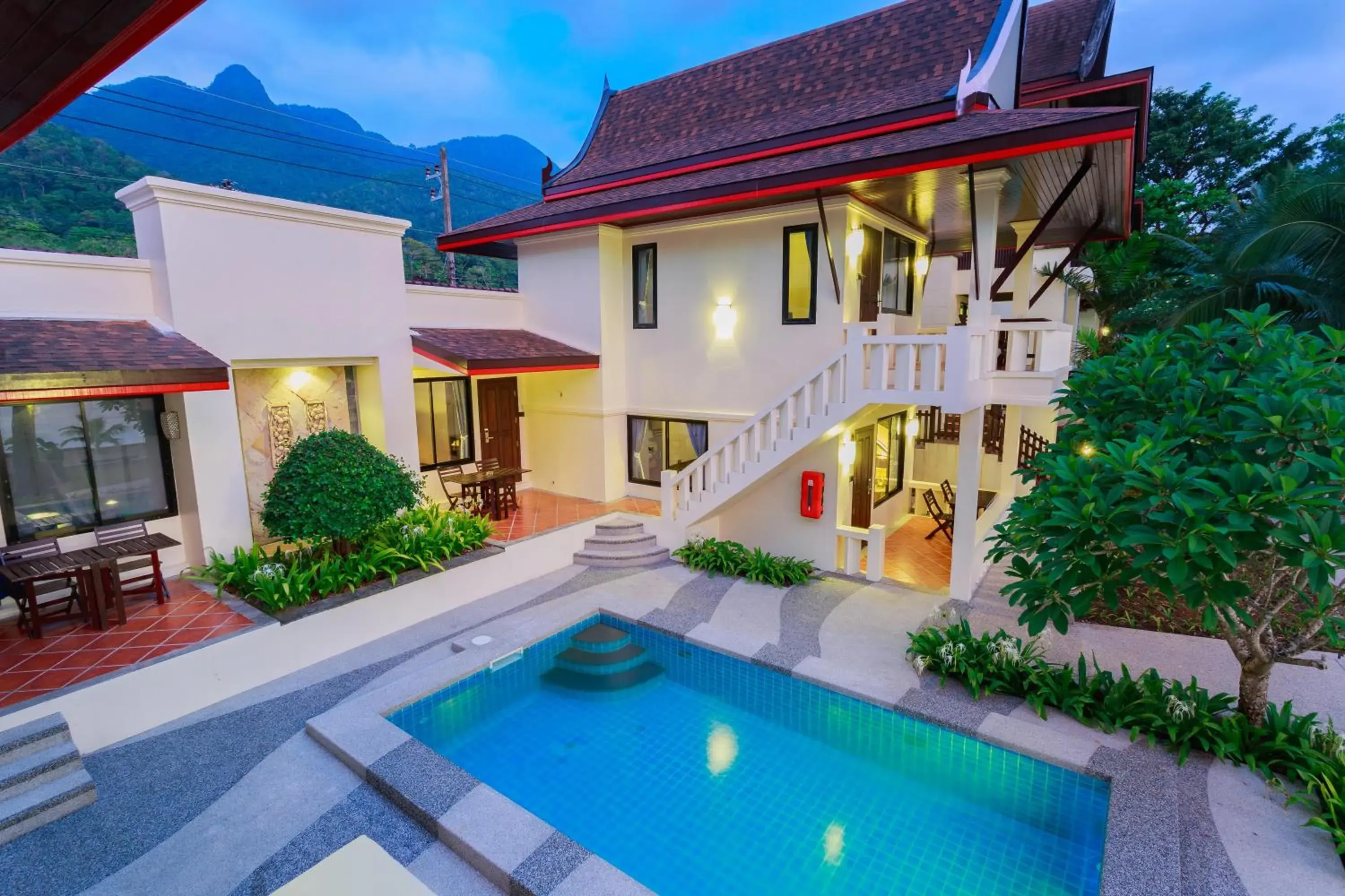 Pool view in Koh Chang Grandview Resort Pool view in Koh Chang Grandview Resort