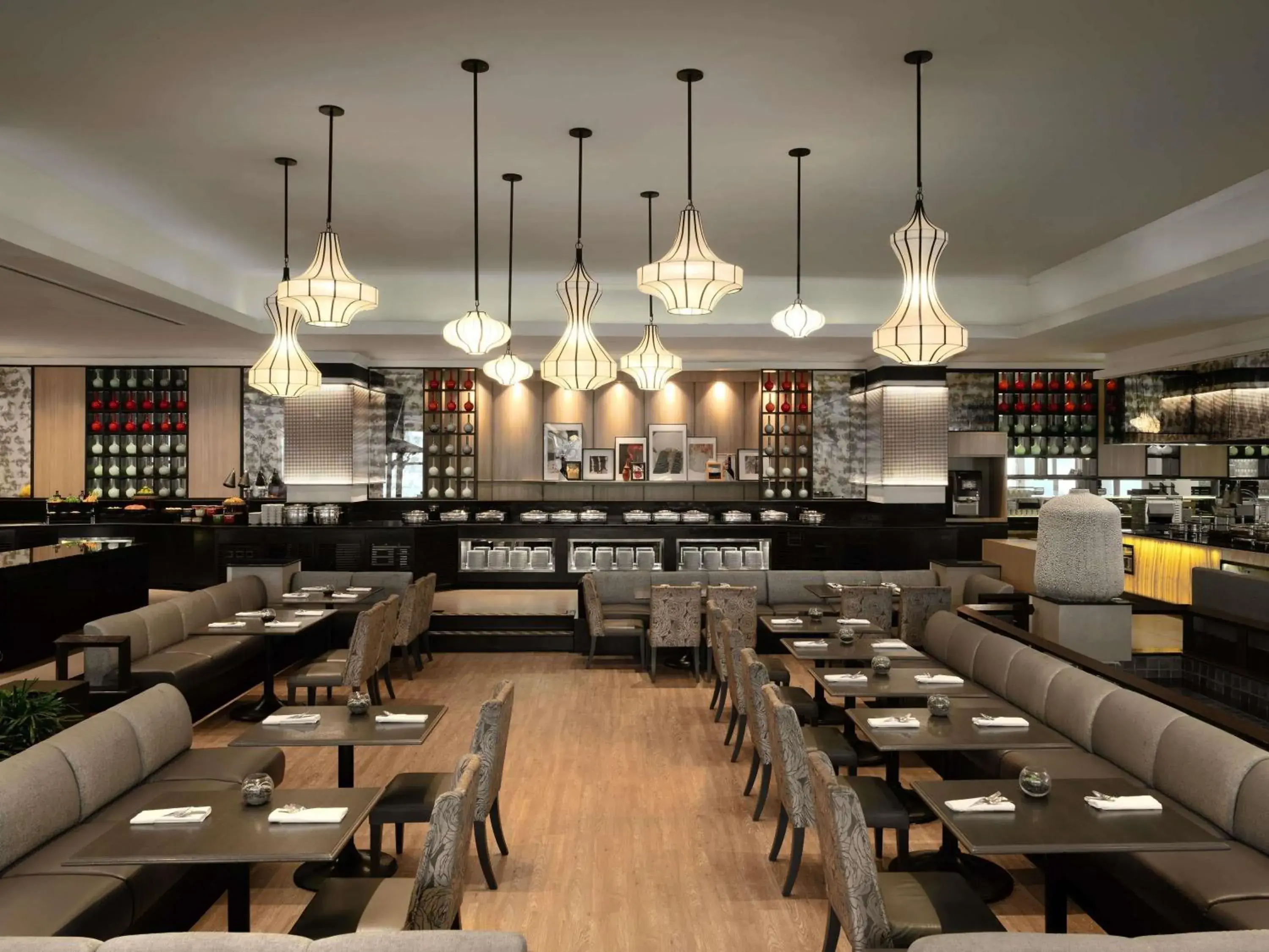 Restaurant/places to eat in Grand Mercure Bangkok Atrium Restaurant/places to eat in Grand Mercure Bangkok Atrium