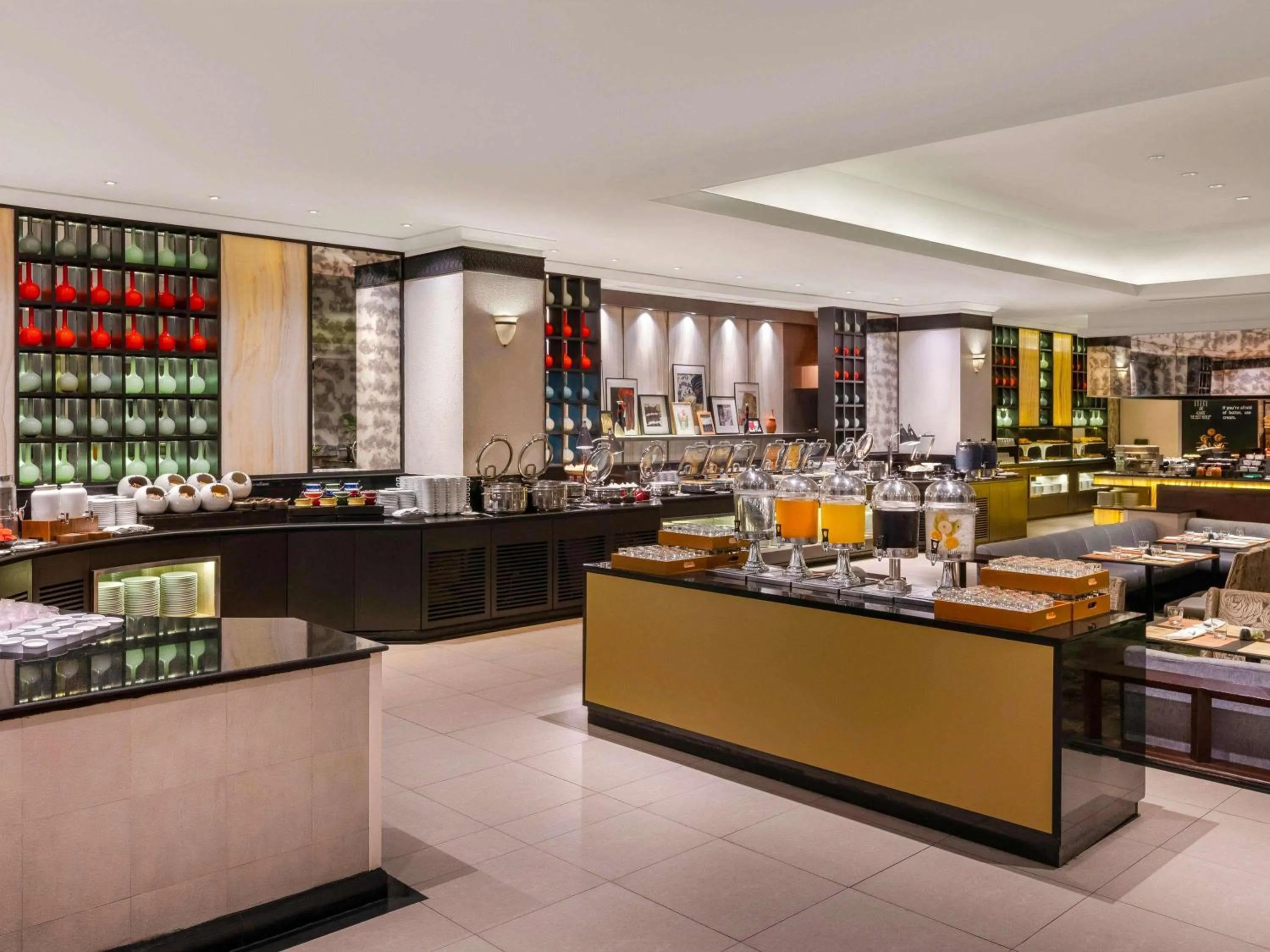 Breakfast in Grand Mercure Bangkok Atrium