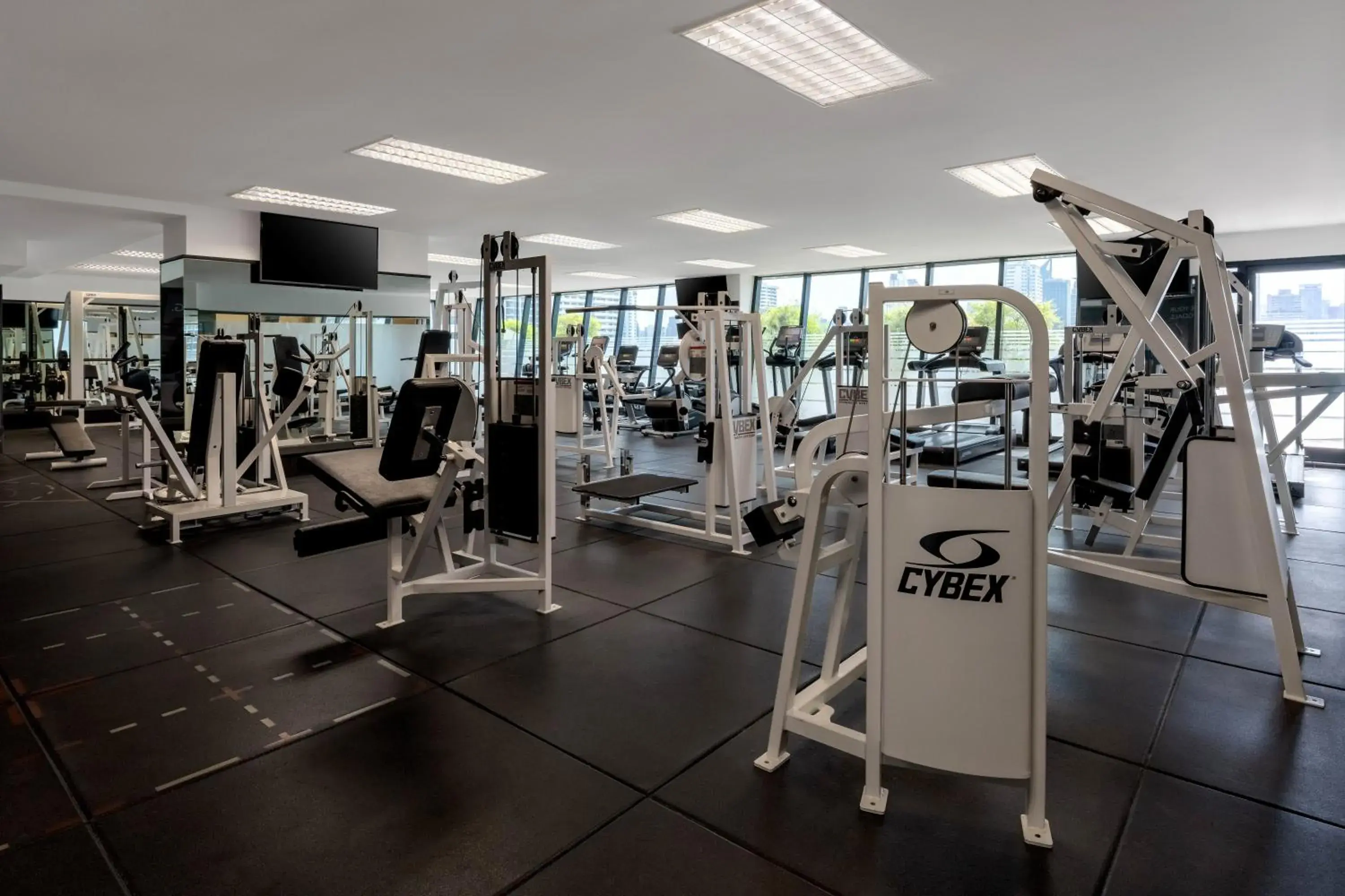 Fitness centre/facilities in Grand Mercure Bangkok Atrium Fitness centre/facilities in Grand Mercure Bangkok Atrium