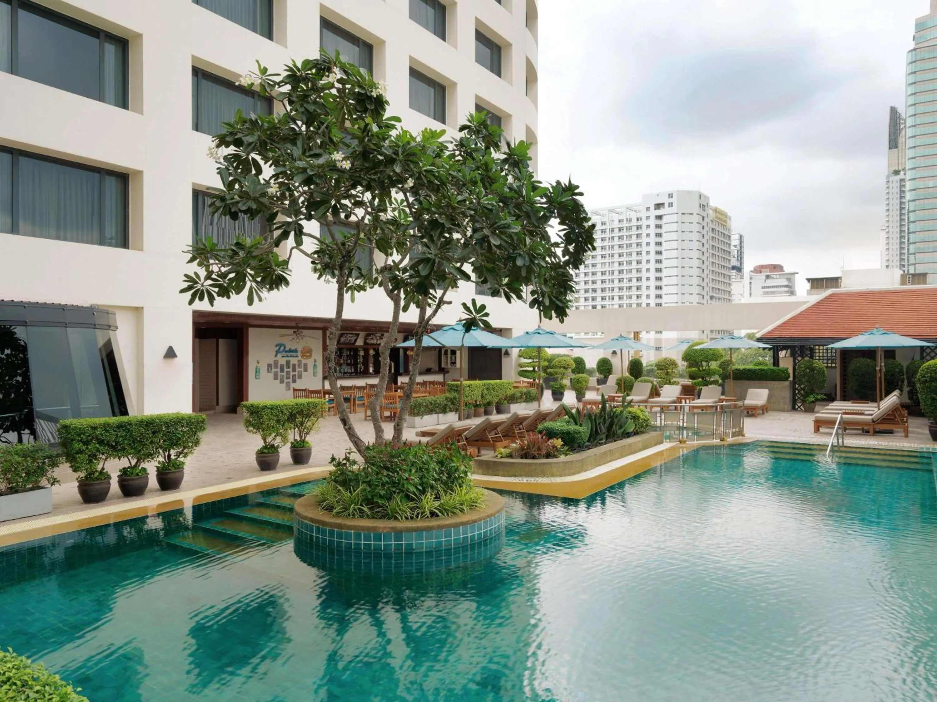 Pool view in Grand Mercure Bangkok Atrium