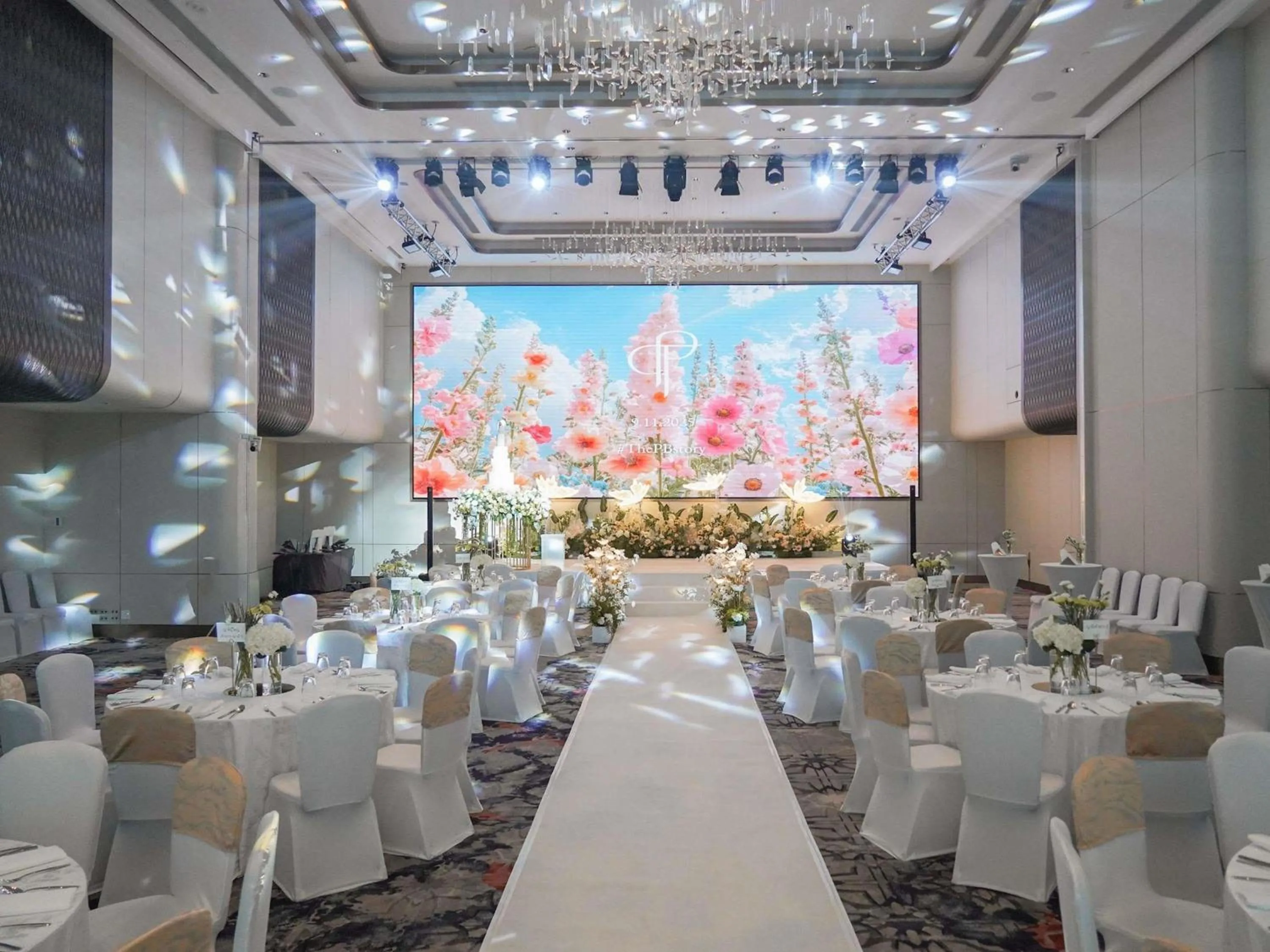 wedding in Grand Mercure Bangkok Atrium