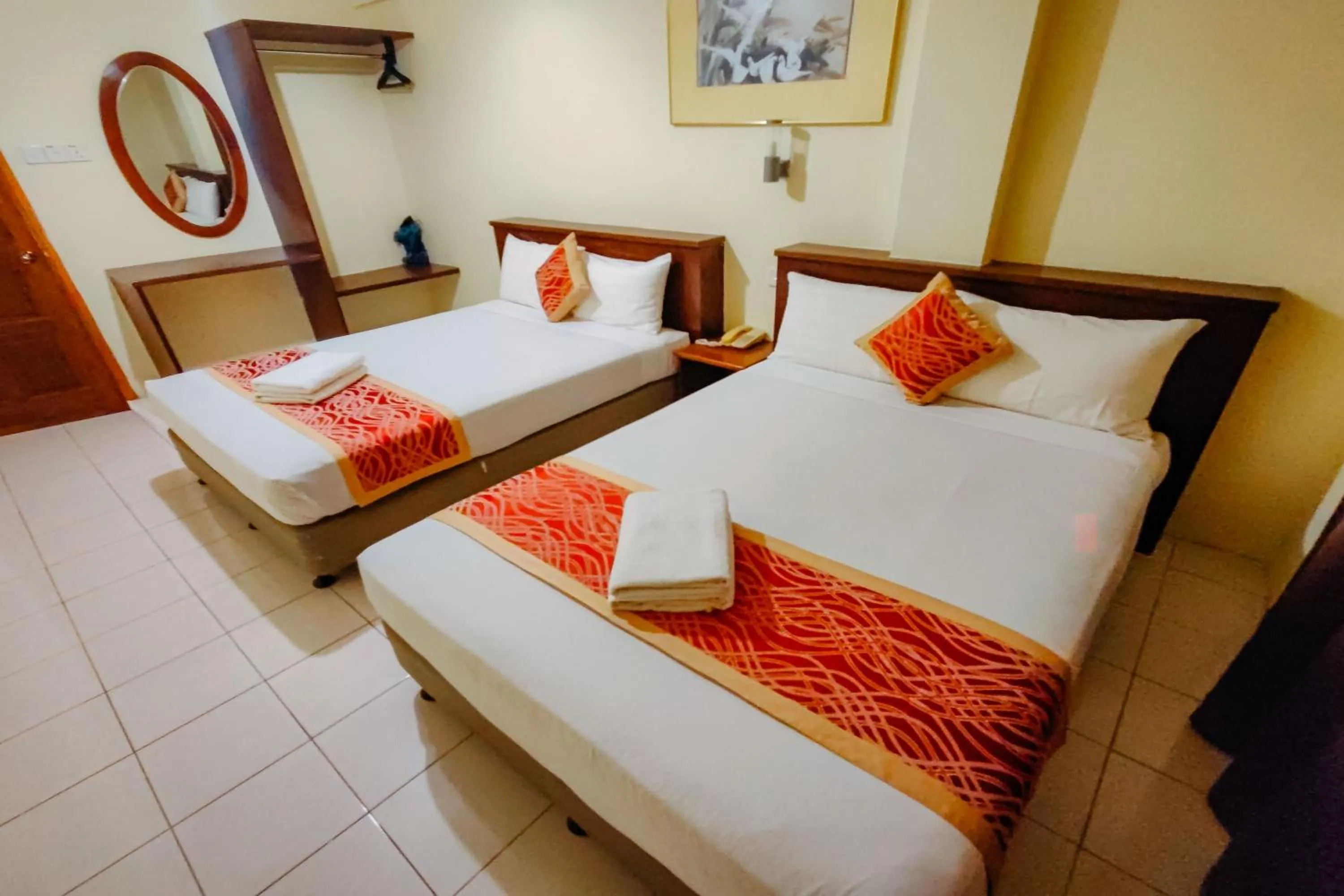 Bedroom, Bed in Virgo Batik Resort Teluk Batik Lumut