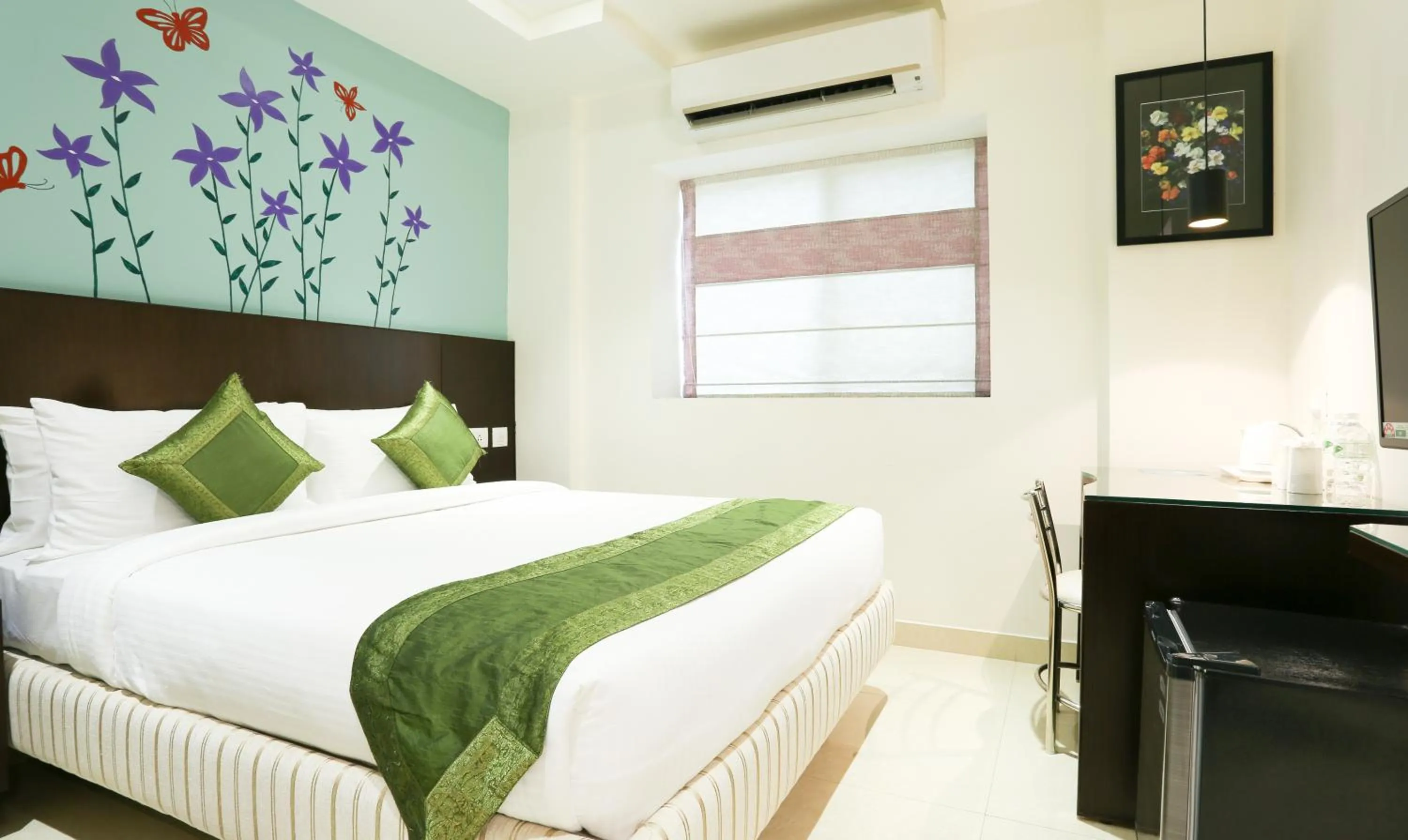 Bed in Treebo C Plaza