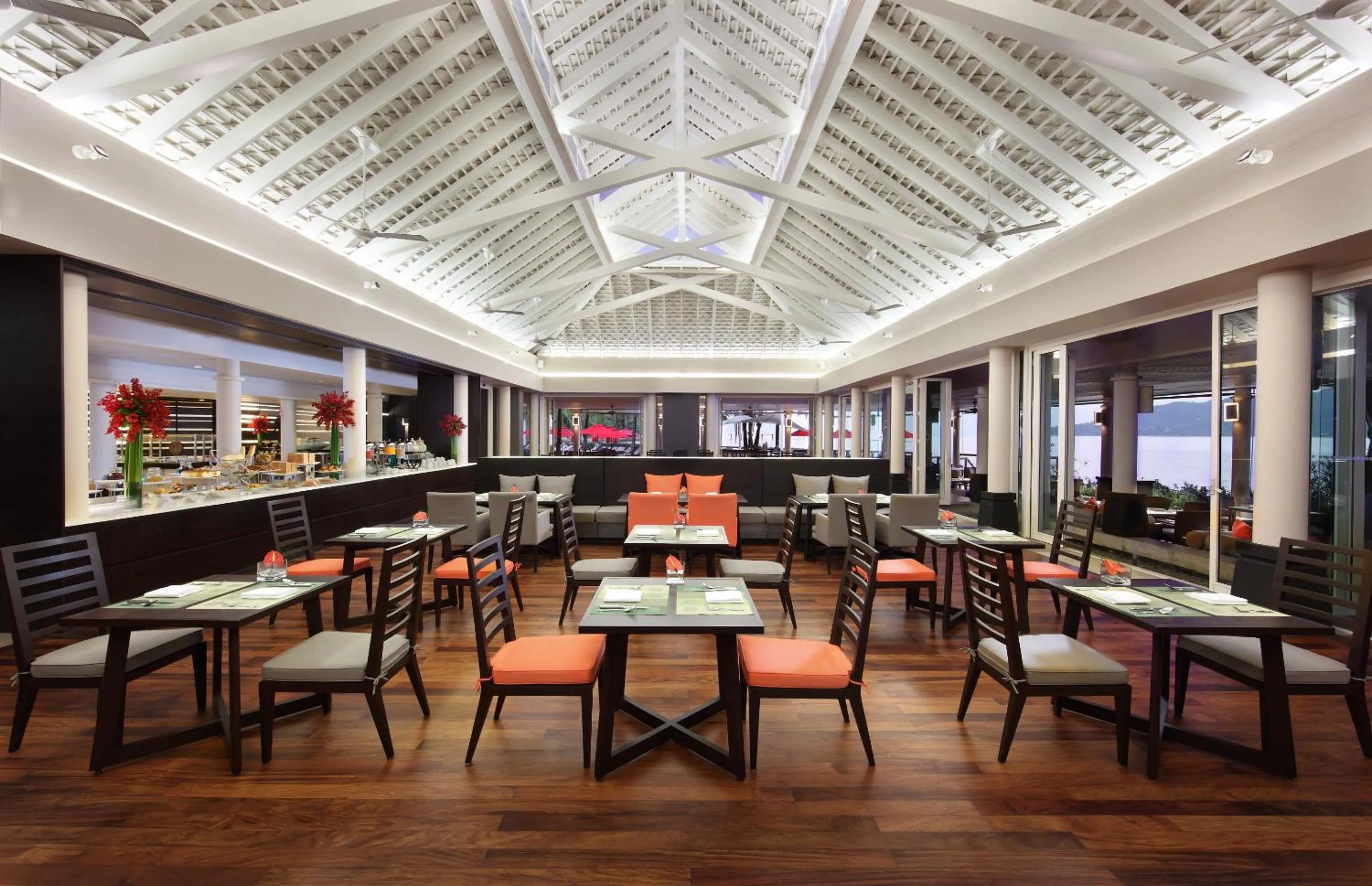 Restaurant/places to eat in Amari Phuket